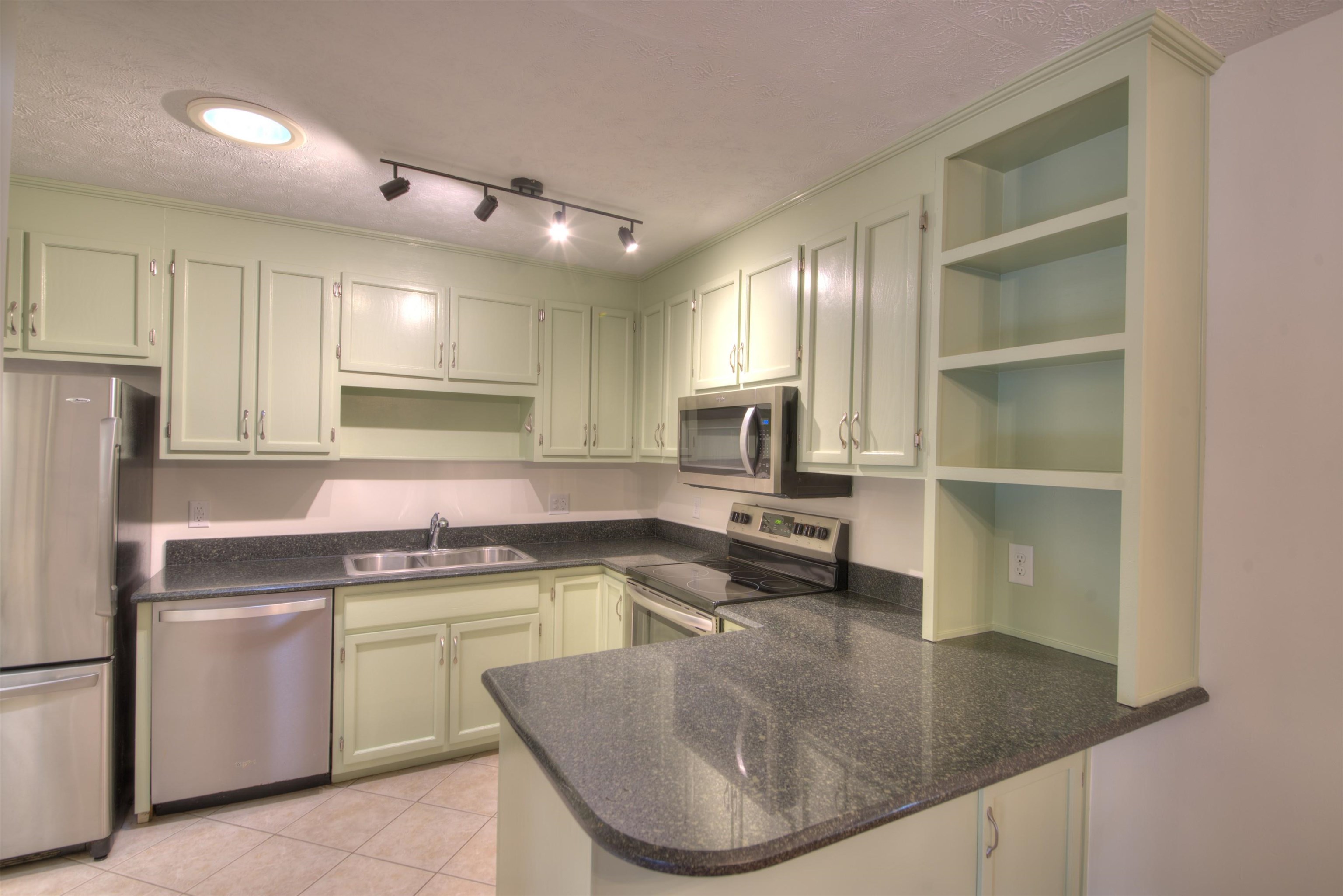 5547 Brookwood Rd