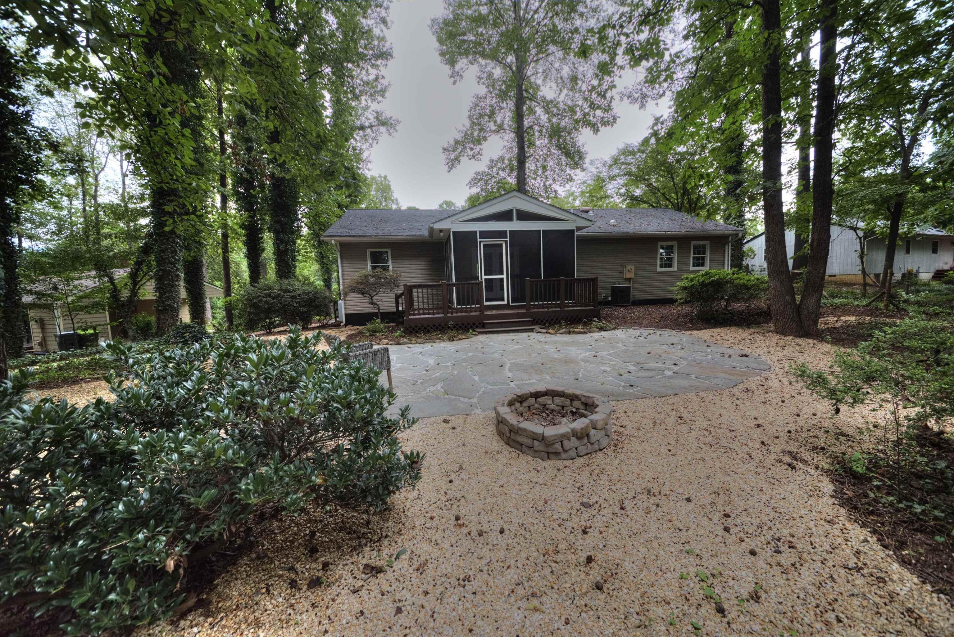 5547 Brookwood Rd