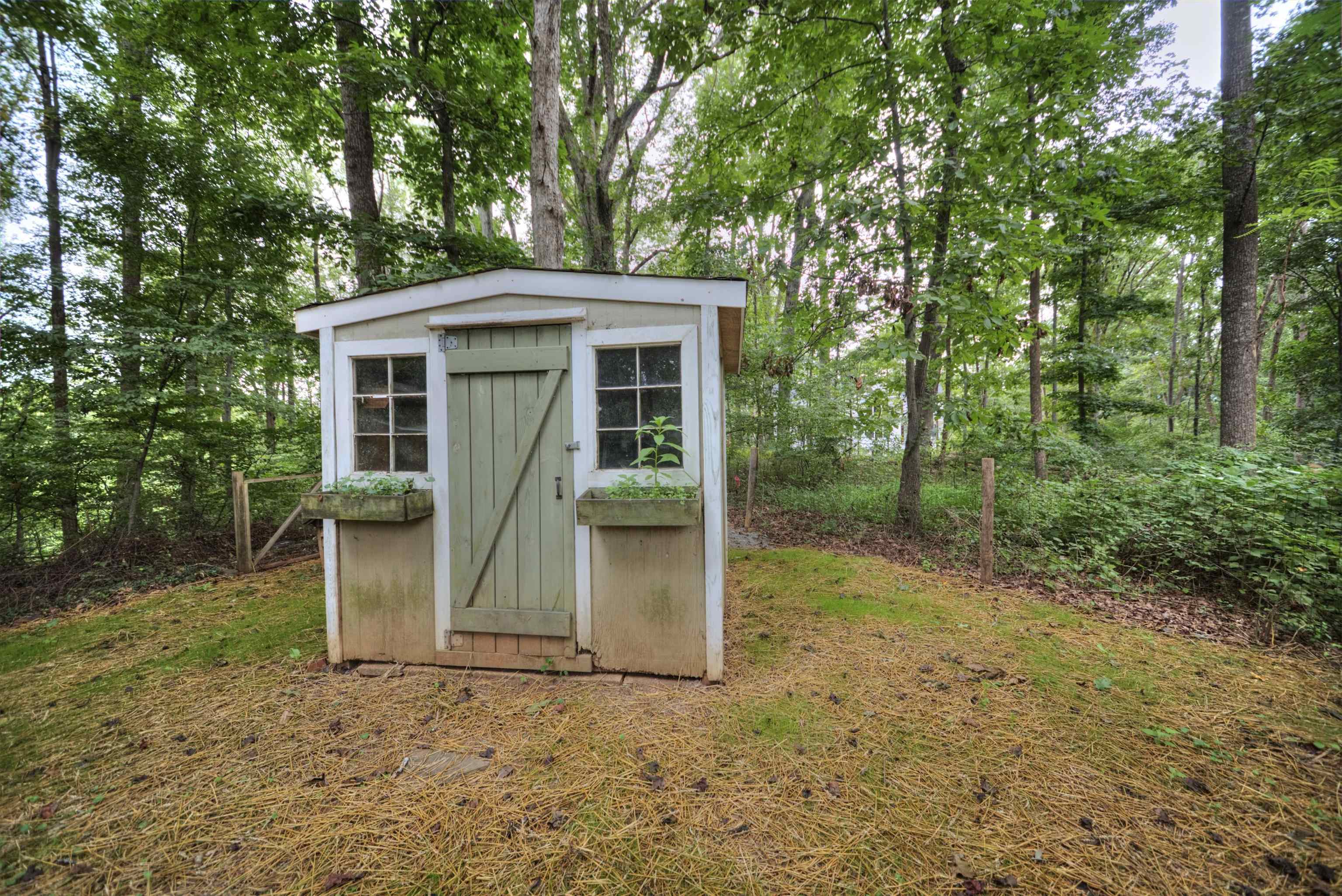 5547 Brookwood Rd