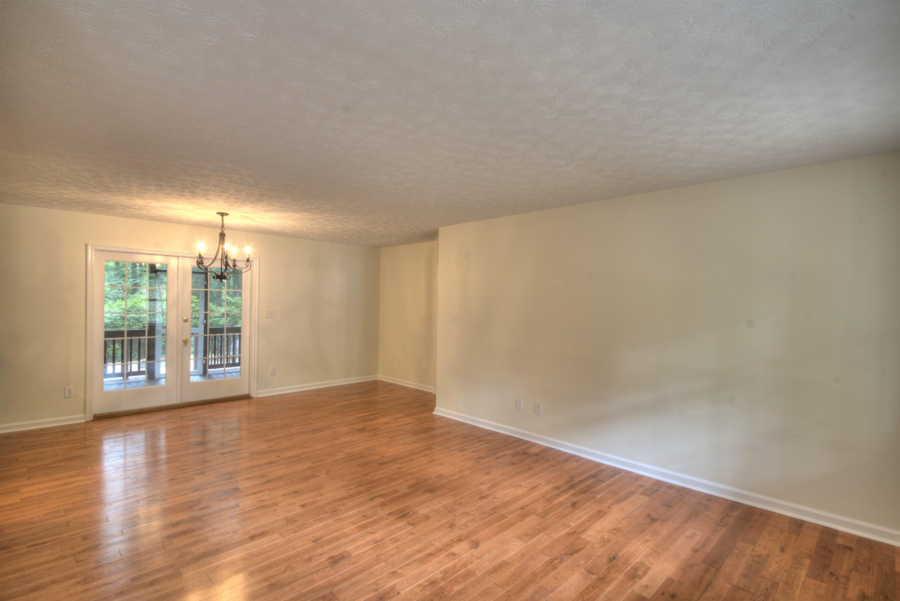 5547 Brookwood Rd