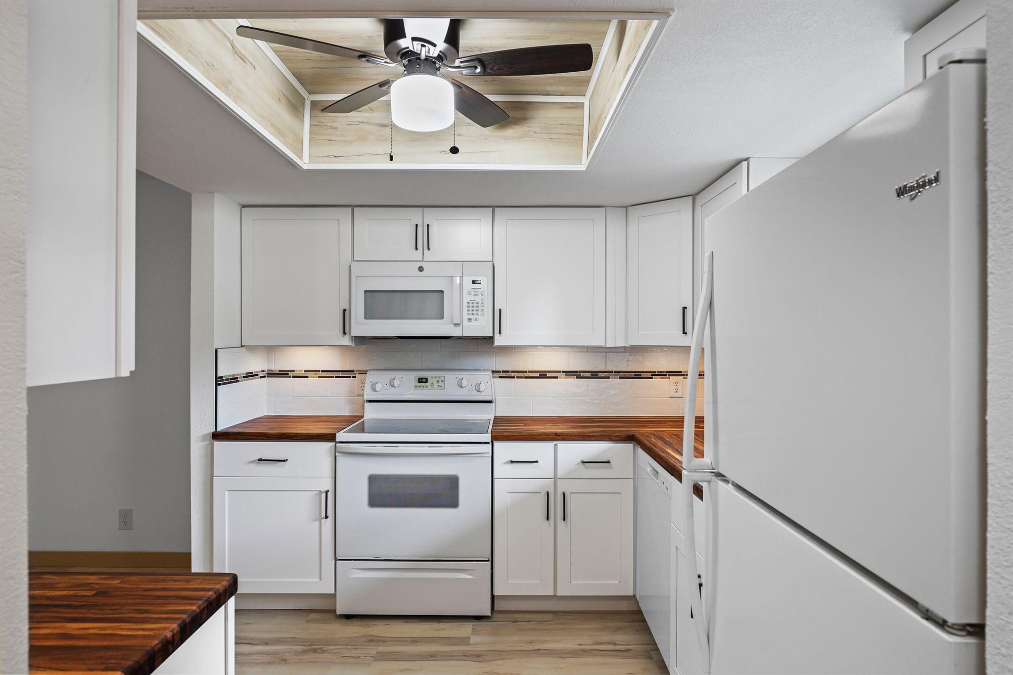 Homes for sale in Vero Beach, FL | 400 18Th Street #1, Vero Beach, FL 32960 | MLS# R11119174