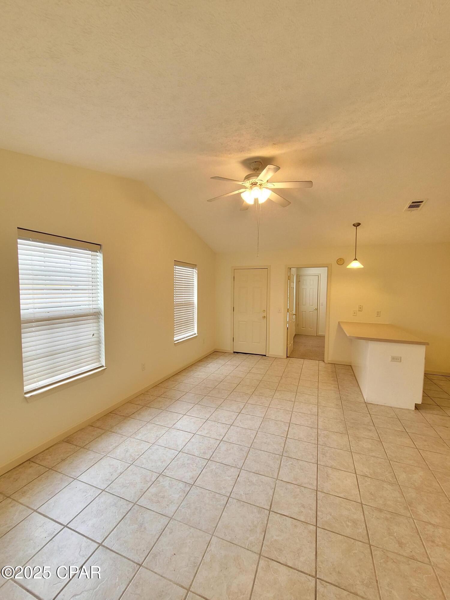 Image 4 For 5522 Pinetree Avenue