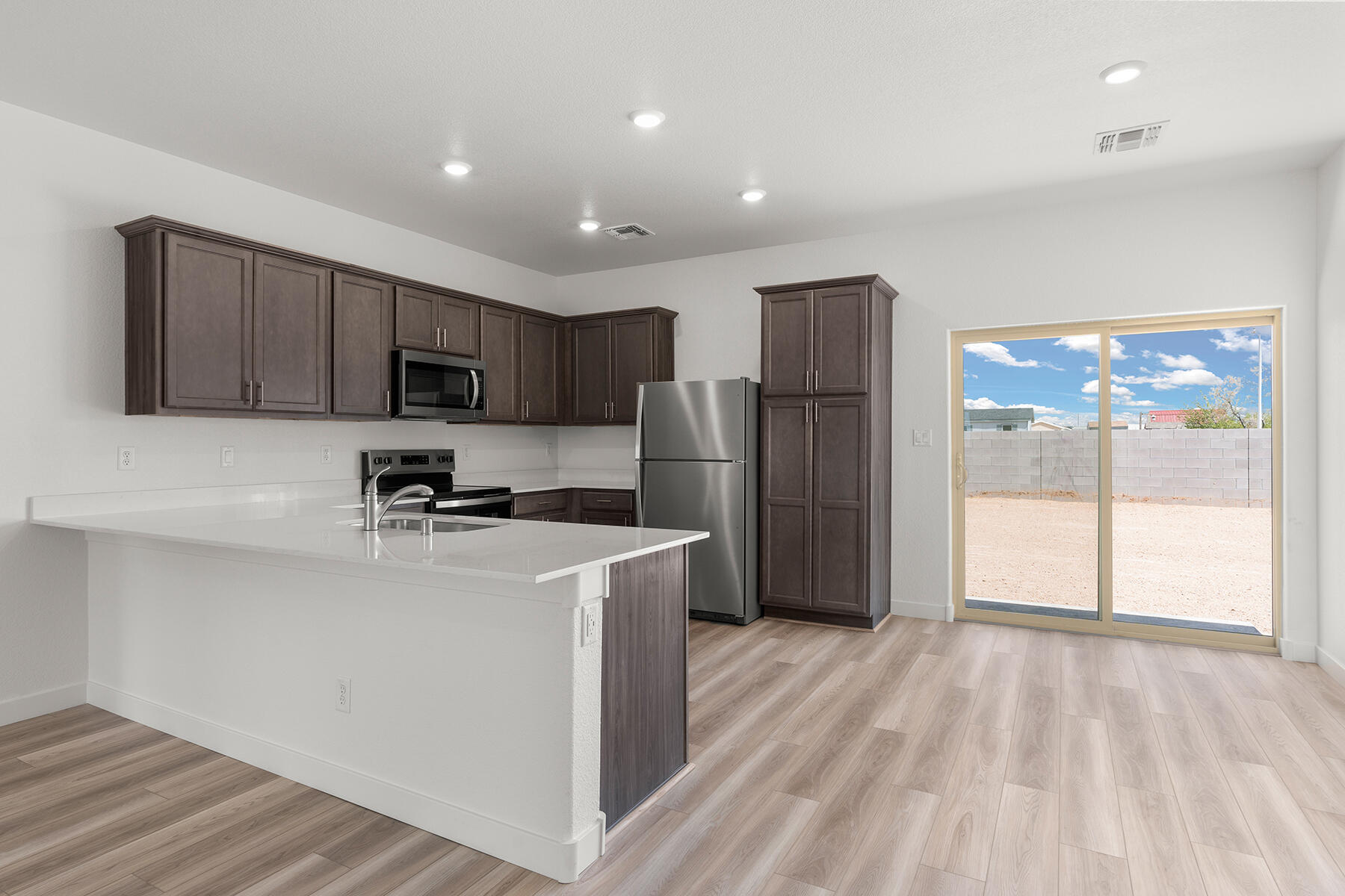 Homes for sale in Belen, NM | 810 Calle De Las Rosas, Belen, NM 87002 | MLS# 1090468