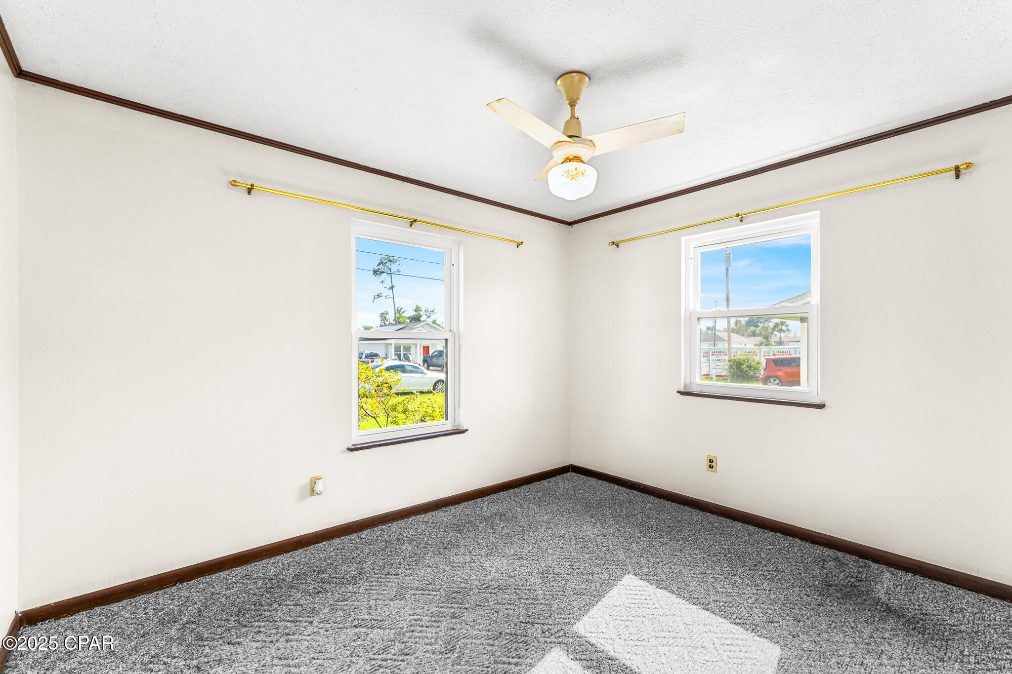 Image 10 For 6403 Olokee Street