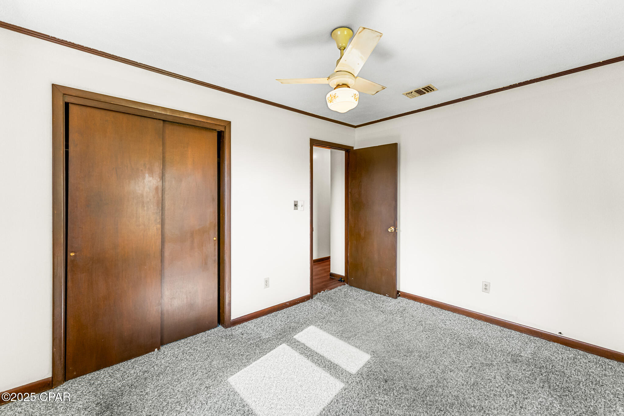 Image 11 For 6403 Olokee Street