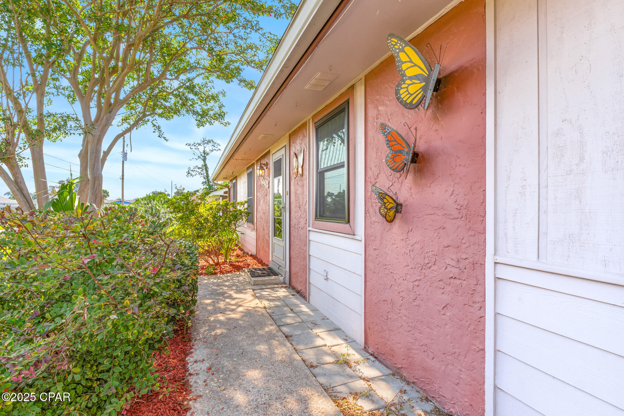 Image 20 For 6403 Olokee Street