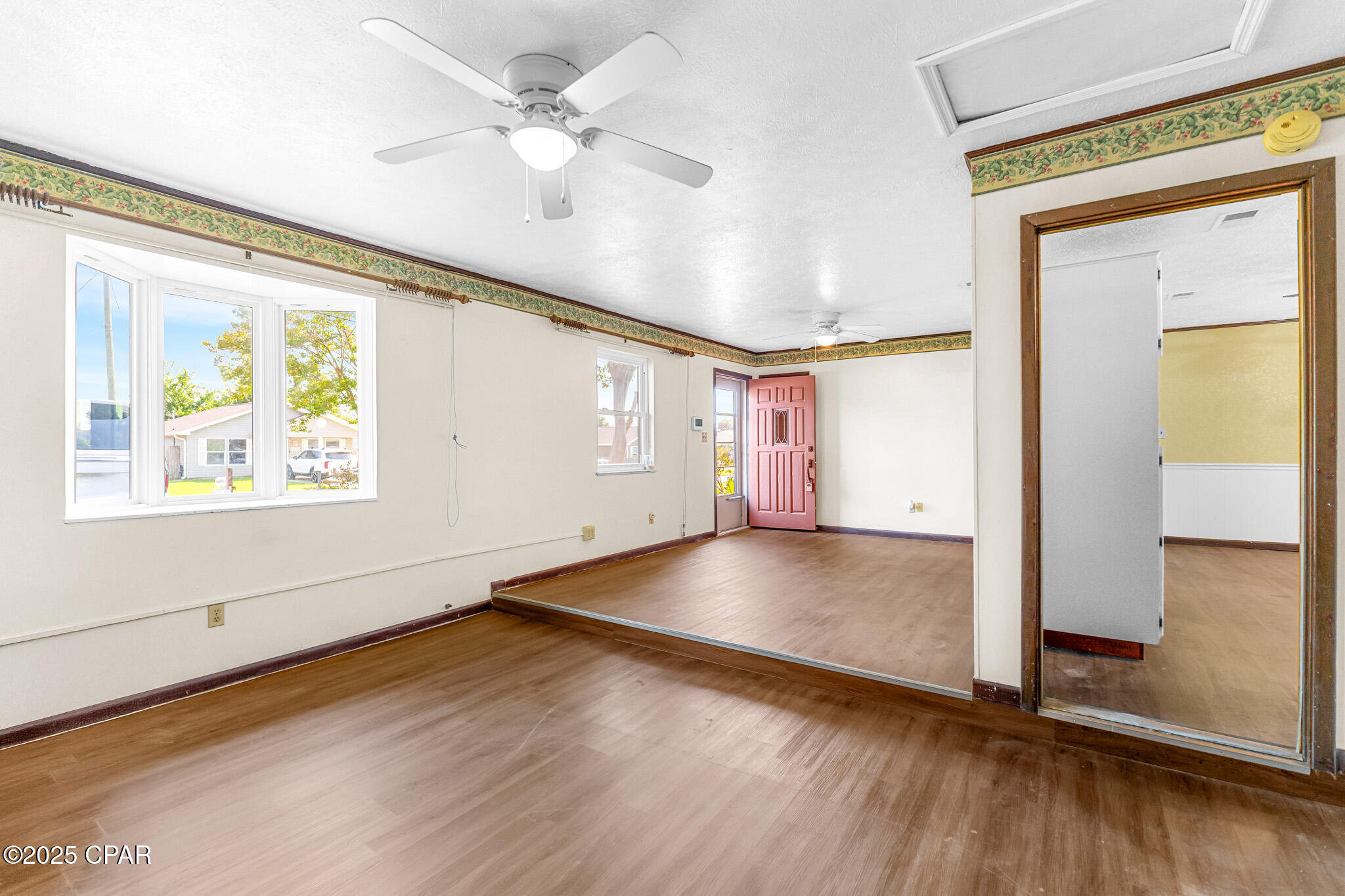 Image 4 For 6403 Olokee Street