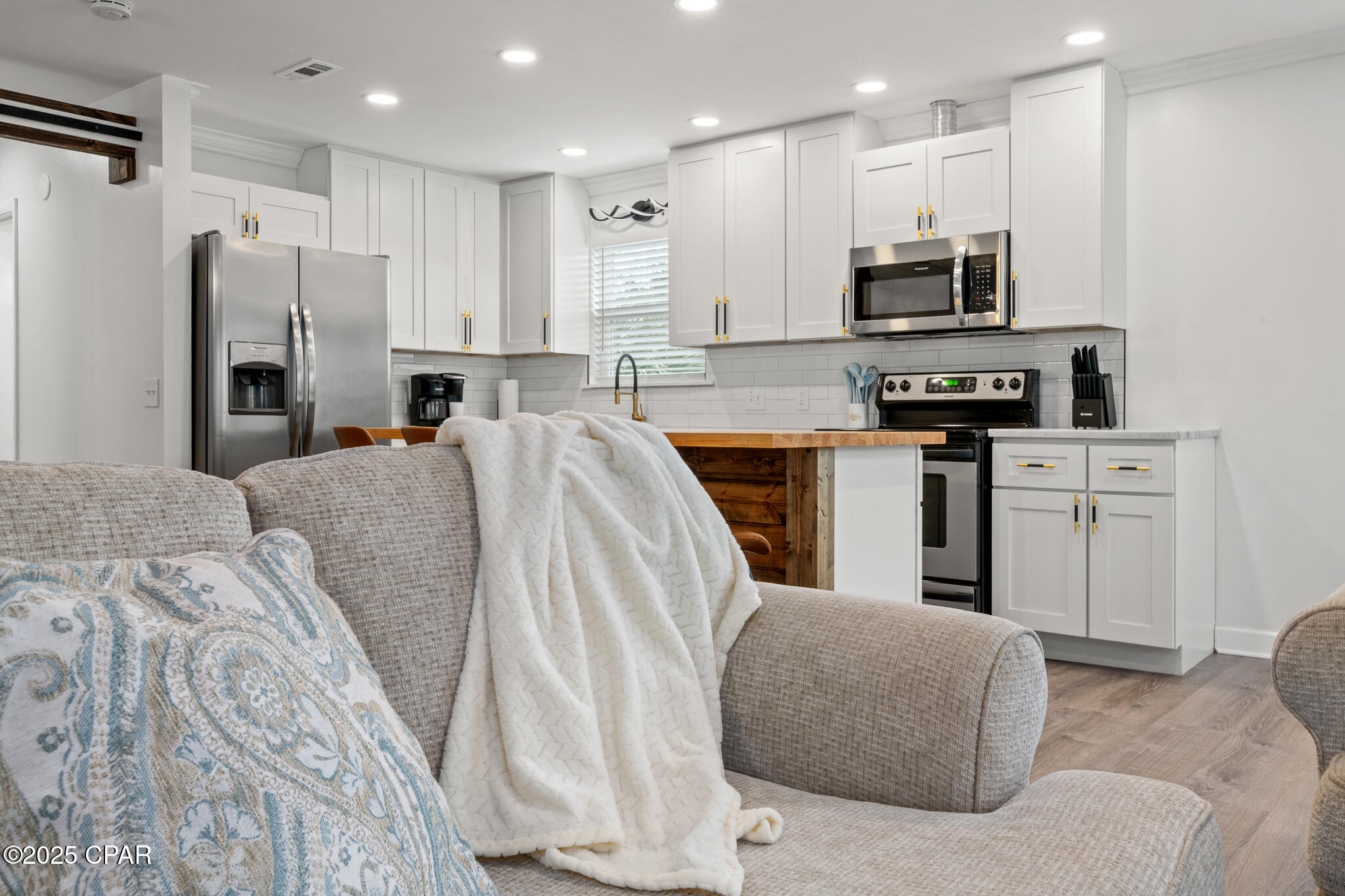 Image 13 For 520 Sandy Lane