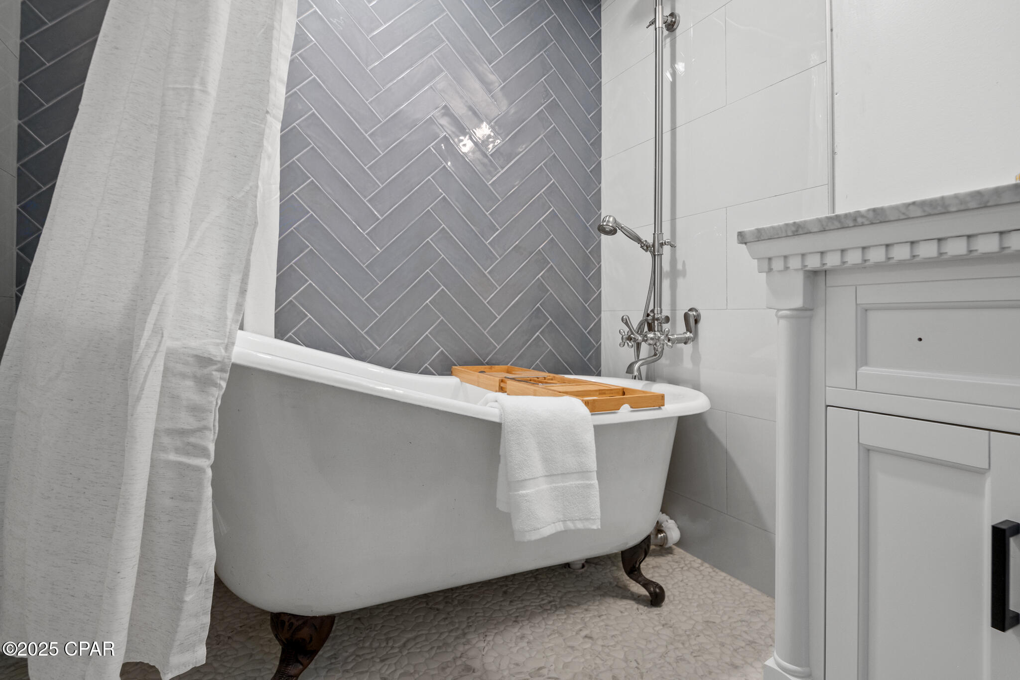 Image 76 For 520 Sandy Lane