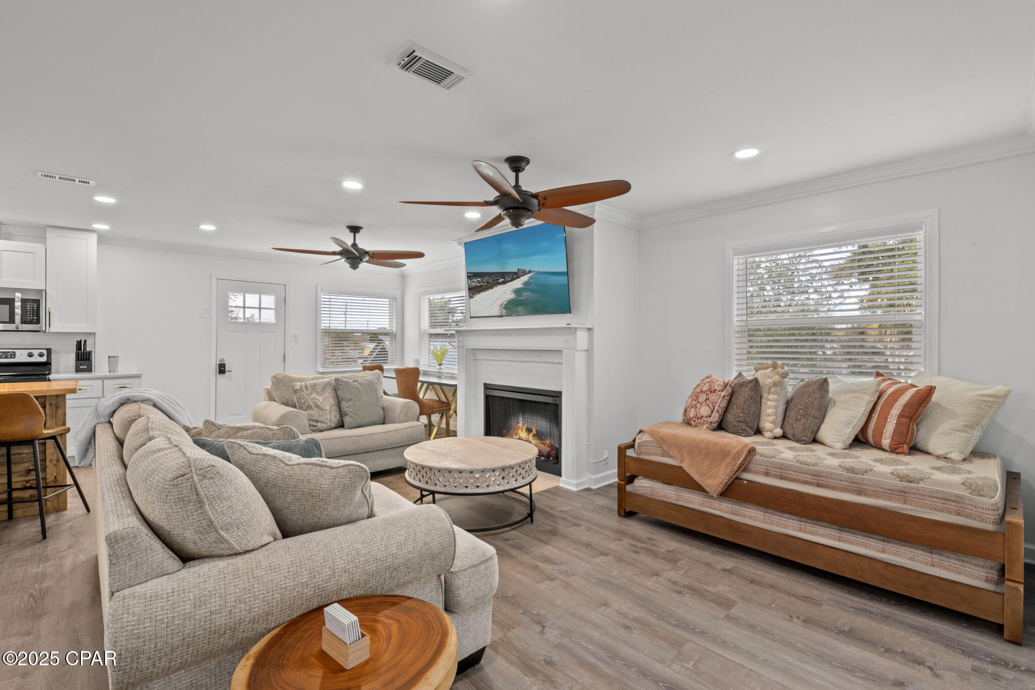 Image 8 For 520 Sandy Lane