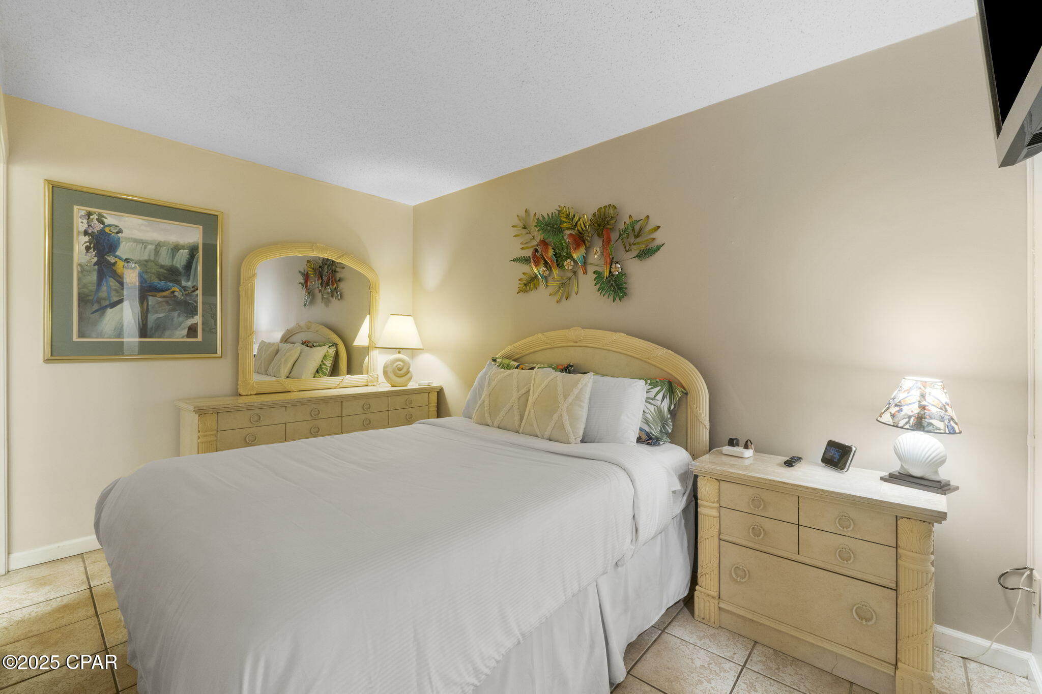 Image 18 For 8815 Thomas Drive 207