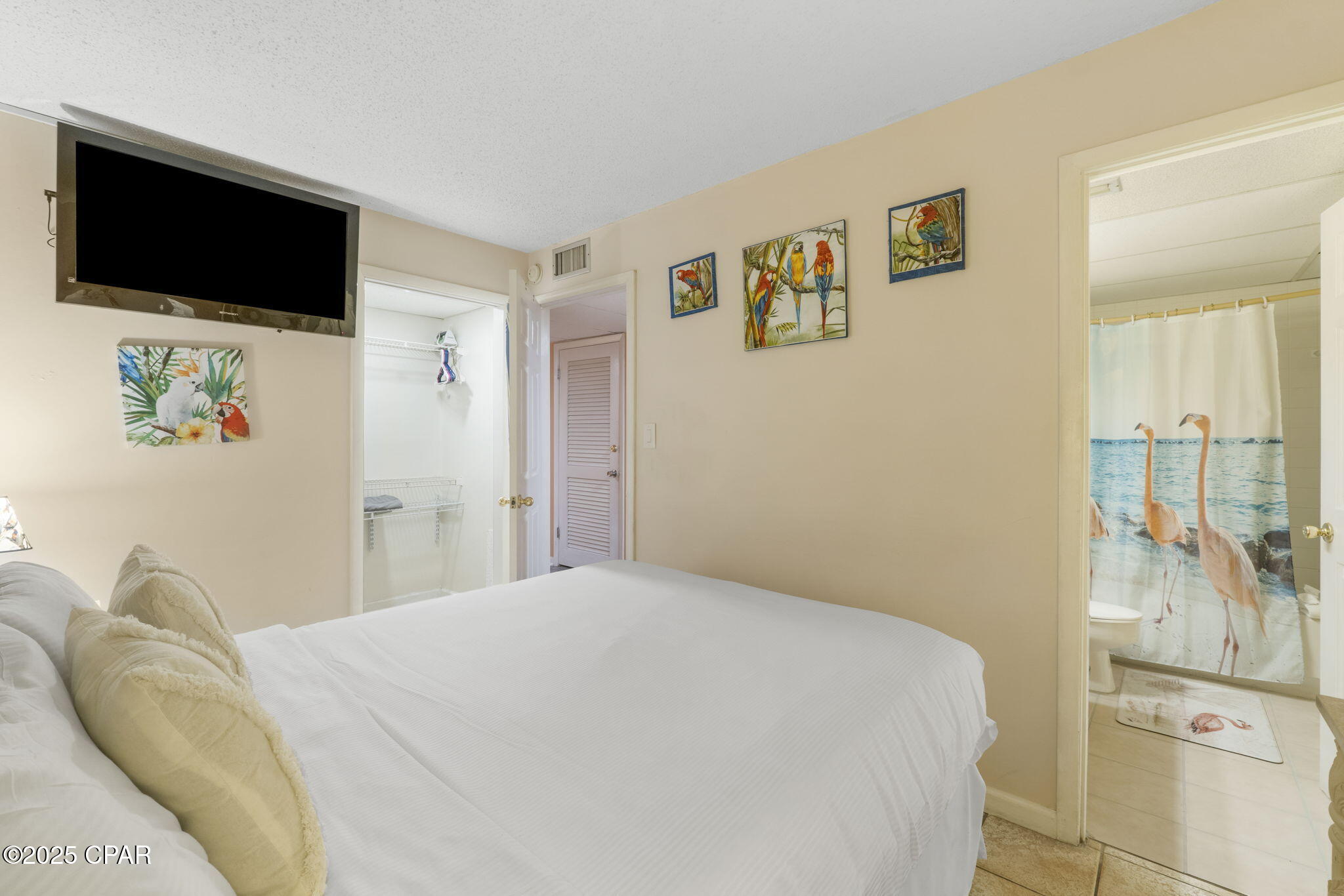 Image 19 For 8815 Thomas Drive 207