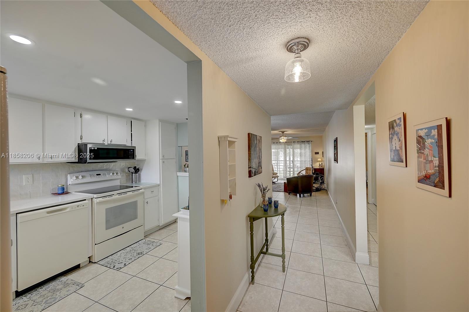 Poinciana Lakes Condo