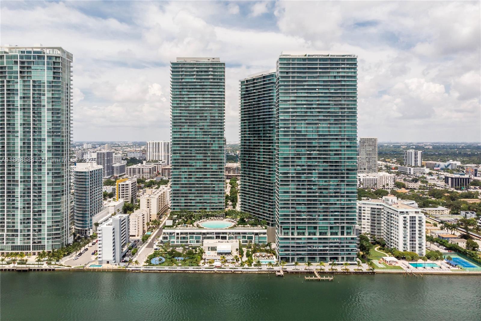 3131 NE 7 AVENUE #PH4902, Miami FL 33137