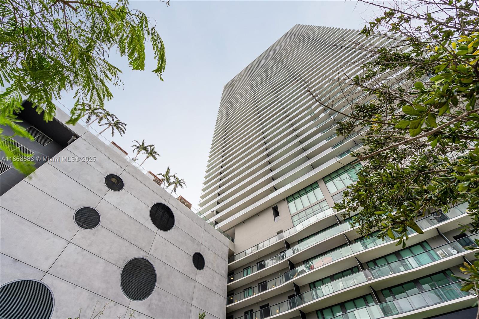 3131 NE 7 AVENUE #PH4902, Miami FL 33137