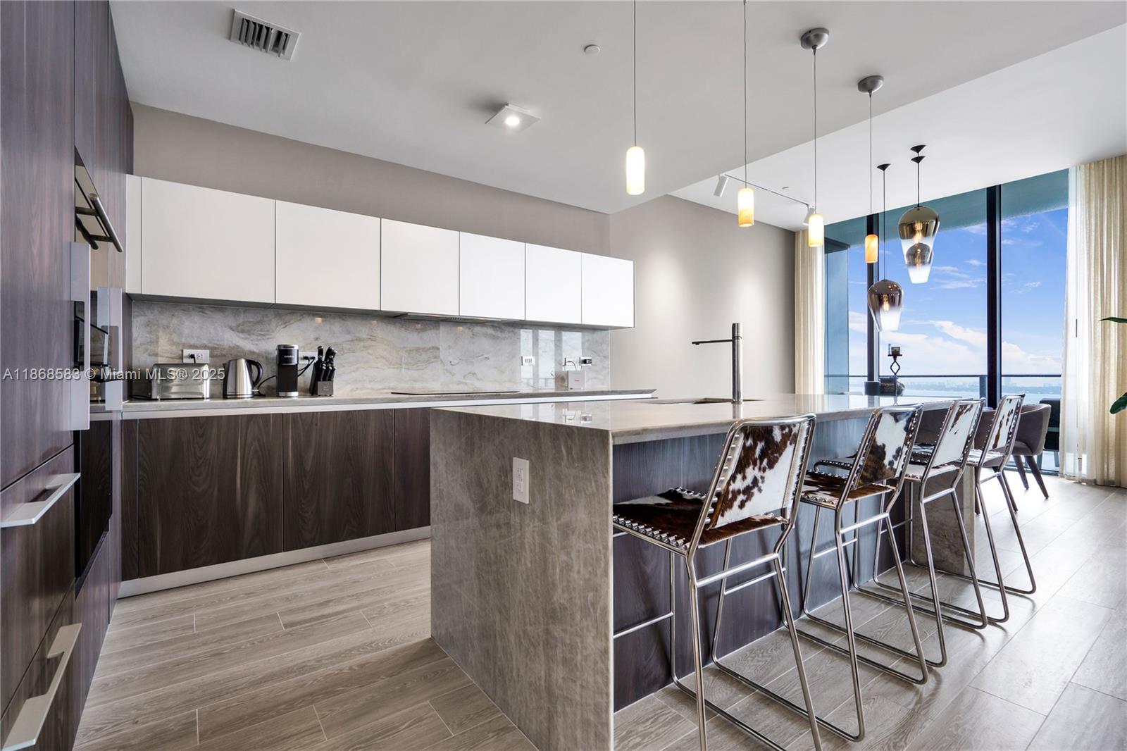 3131 NE 7 AVENUE #PH4902, Miami FL 33137