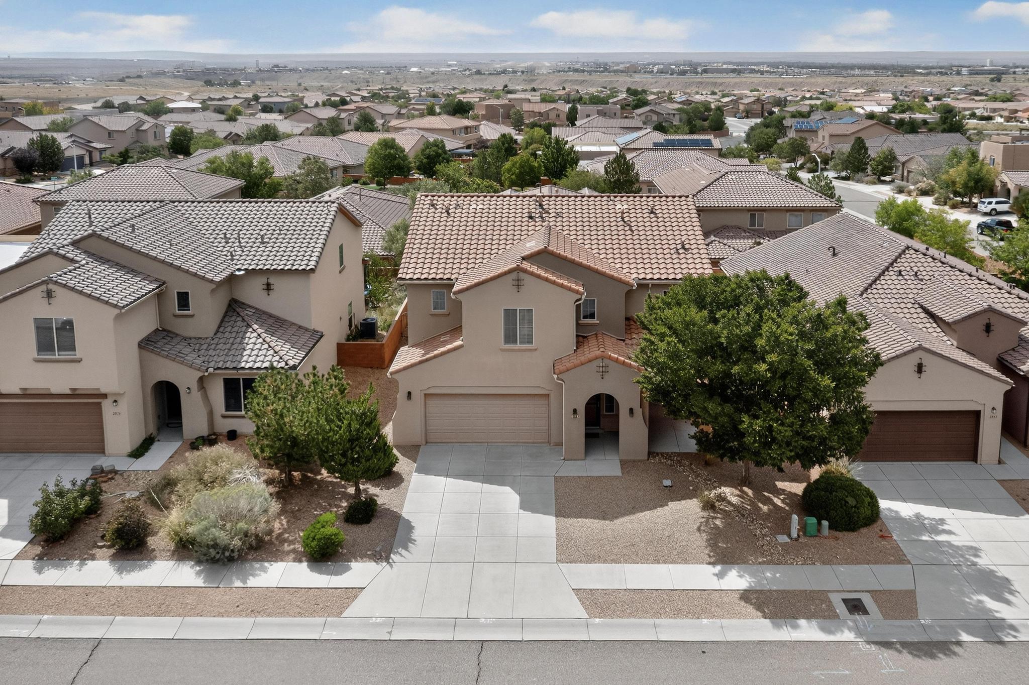 2015 SALVATOR Drive SE, Albuquerque