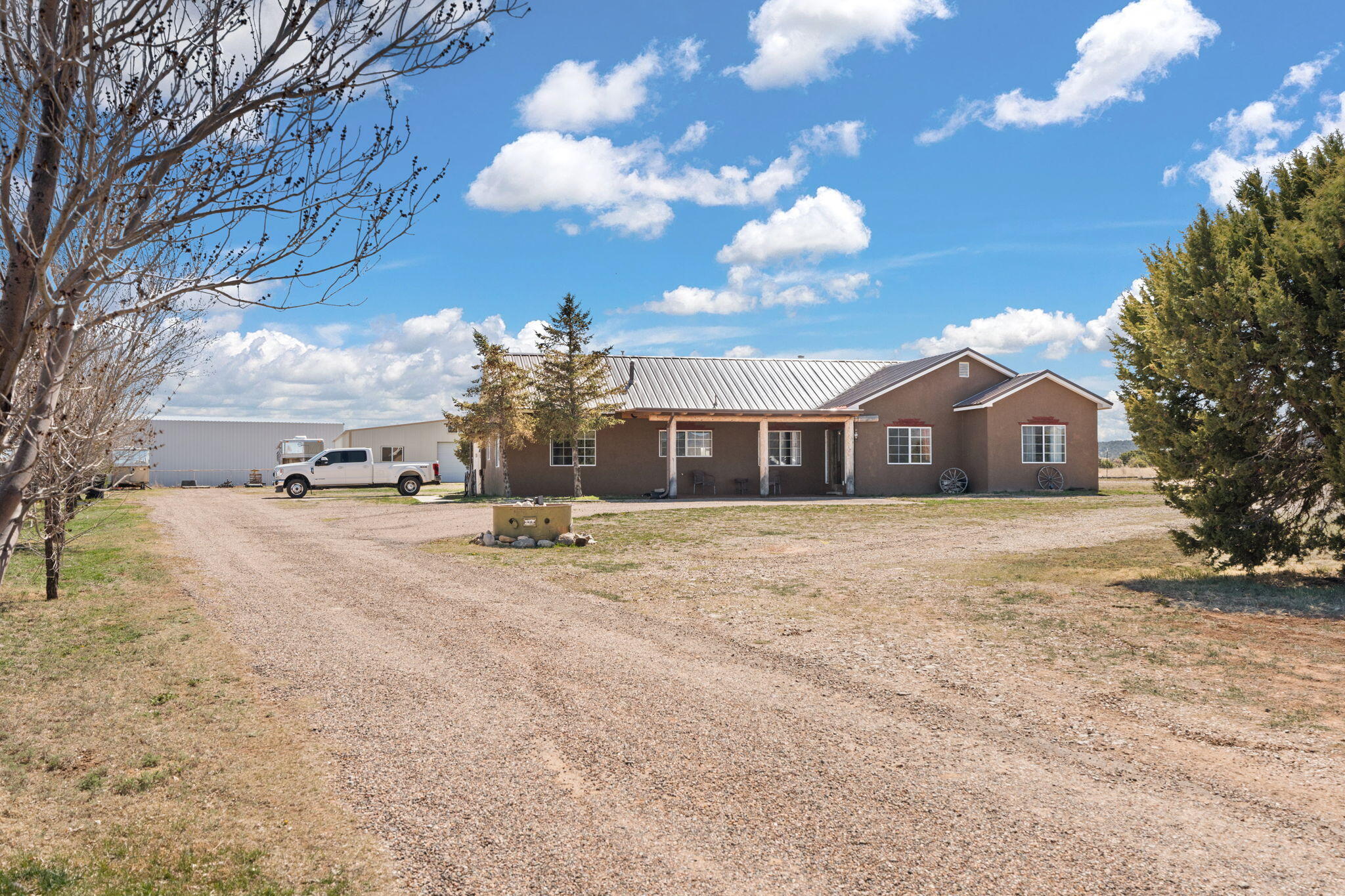 Homes for sale in Edgewood, NM | 4 Bandolero Rd, Edgewood, NM 87015 | MLS# 1090507