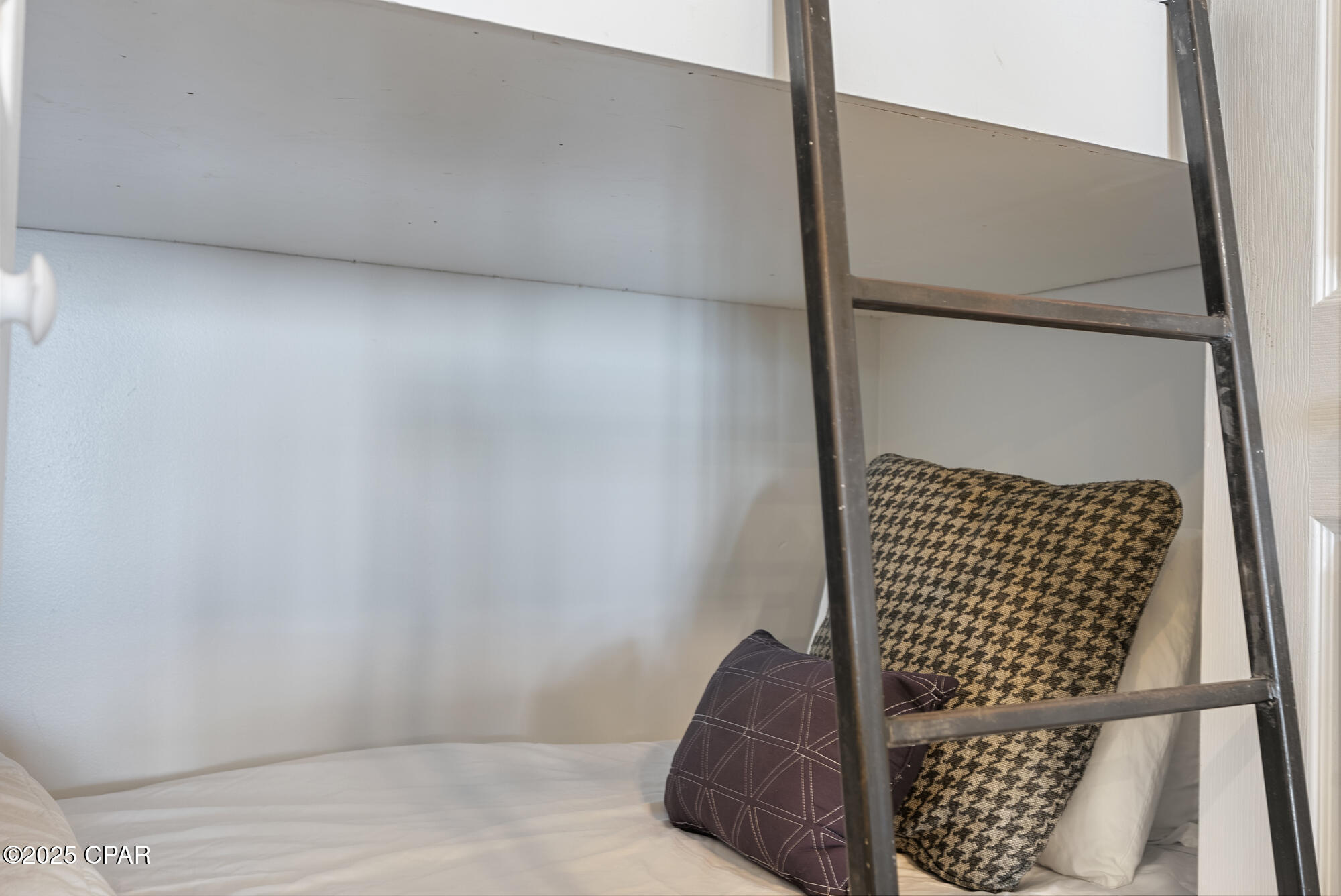 Image 30 For 5004 Thomas Drive 209