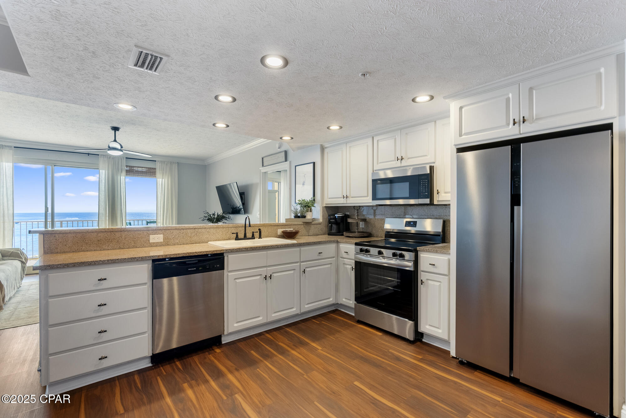 Image 8 For 5004 Thomas Drive 209