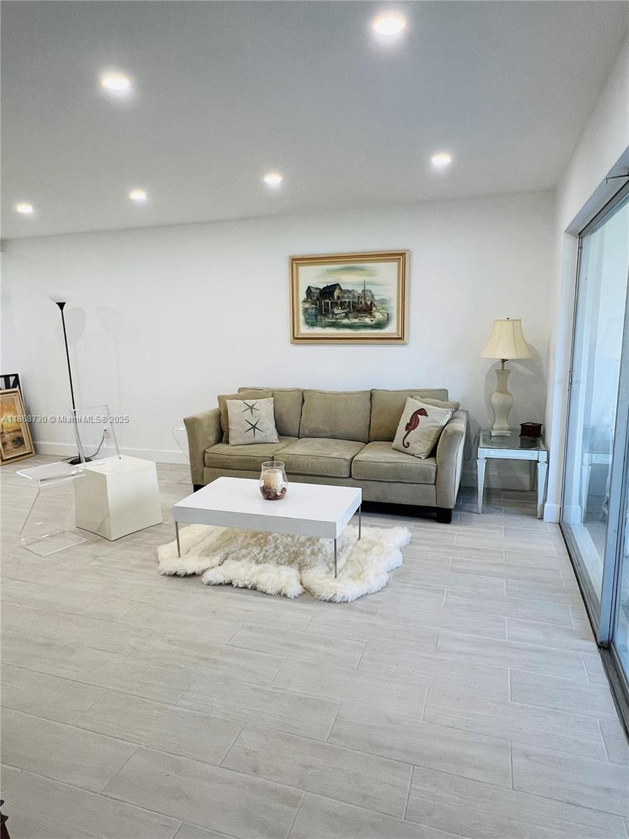 Homes for sale in Lighthouse Point, FL | 2200 Ne 36Th St #3, Lighthouse Point, FL 33064 | MLS# A11868730