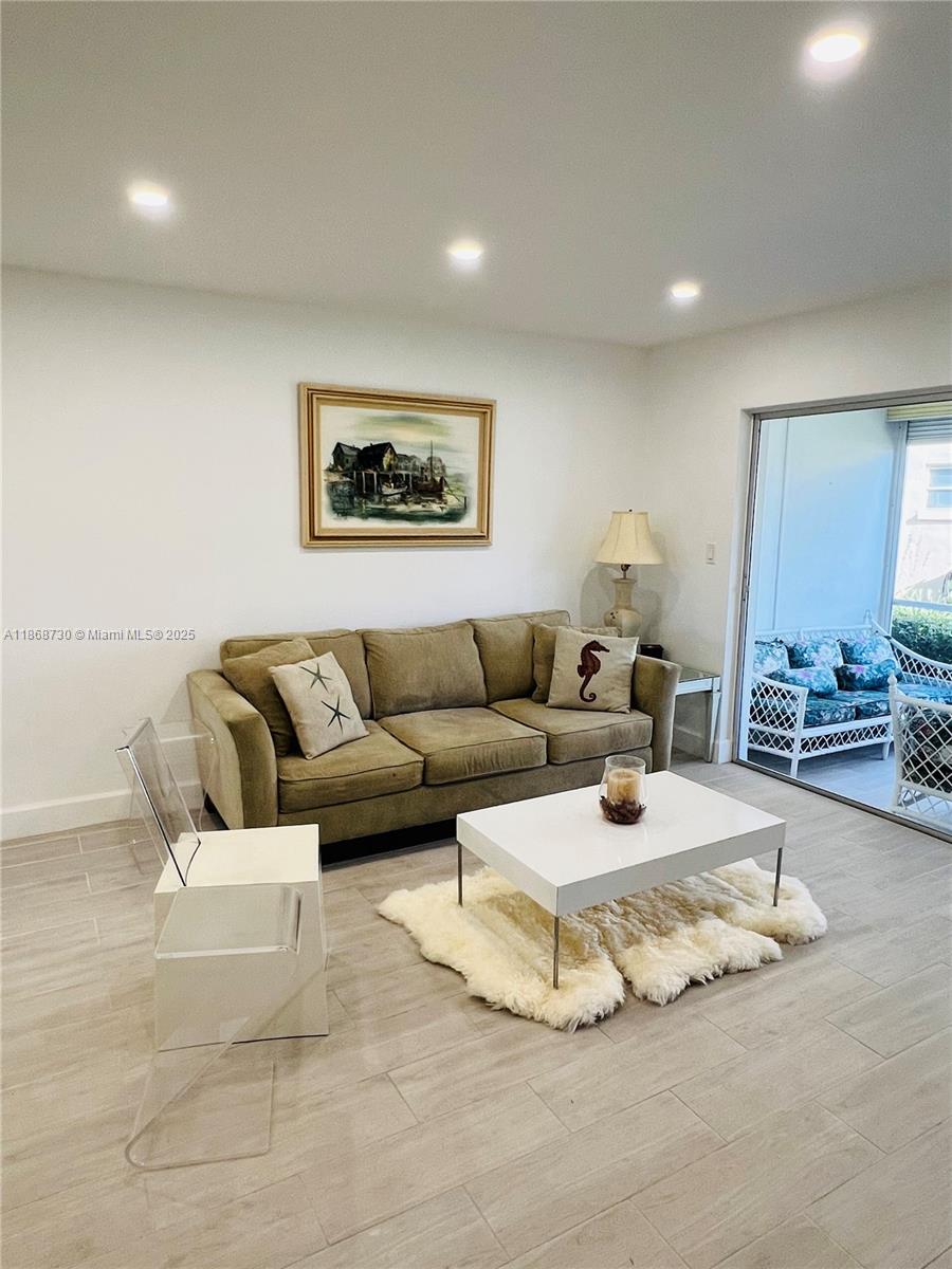 Homes for sale in Lighthouse Point, FL | 2200 Ne 36Th St #3, Lighthouse Point, FL 33064 | MLS# A11868730