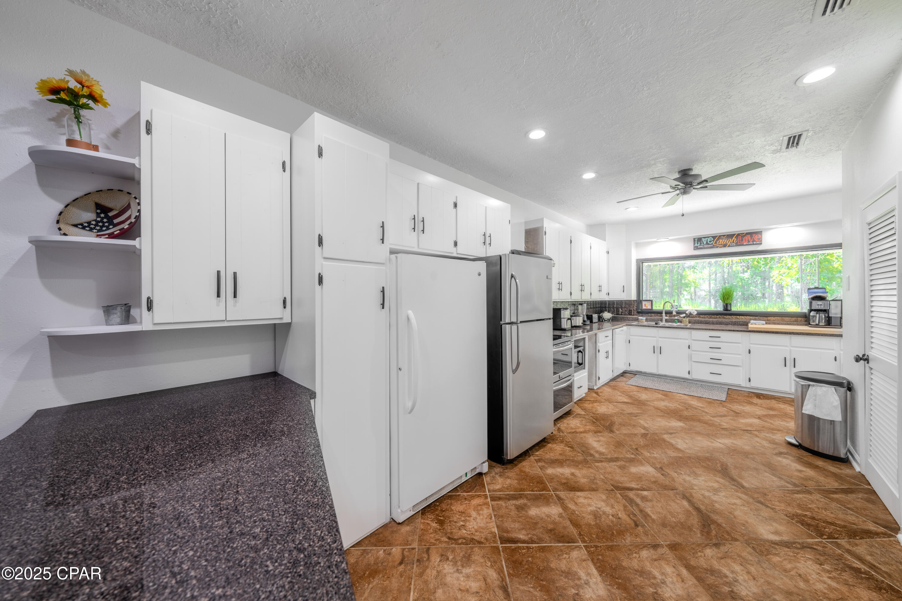 Image 19 For 2960 Hunter Fish Camp Road