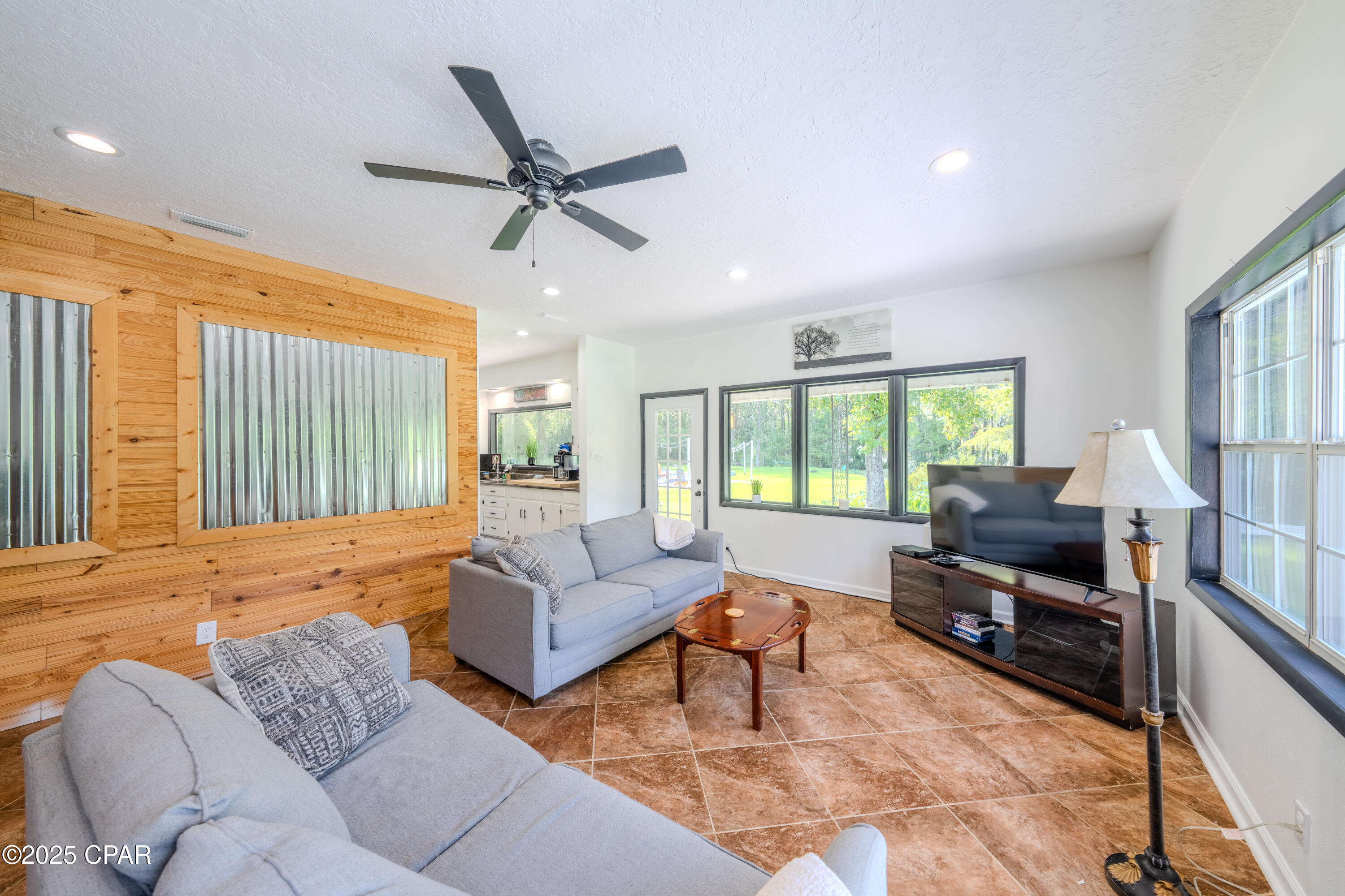 Image 23 For 2960 Hunter Fish Camp Road