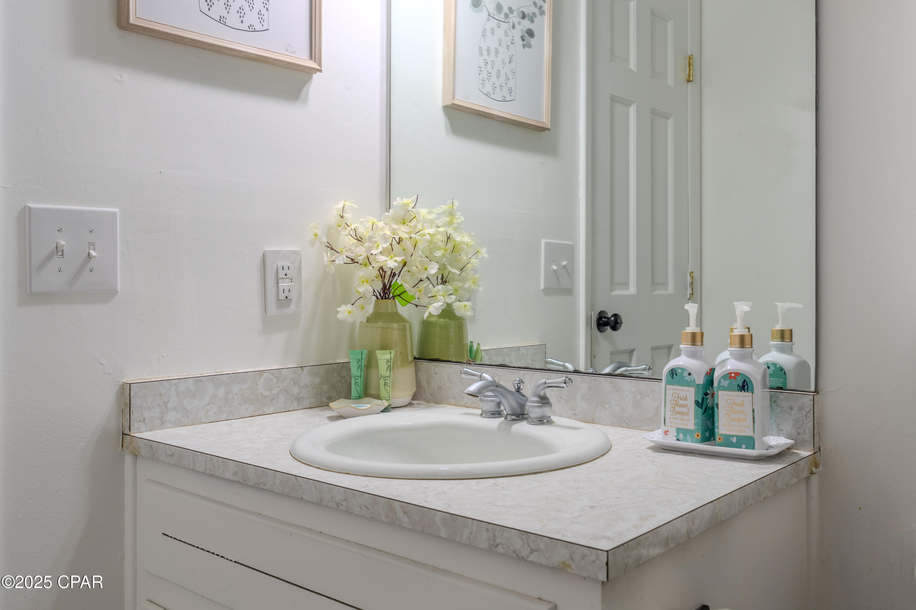 Image 37 For 2960 Hunter Fish Camp Road