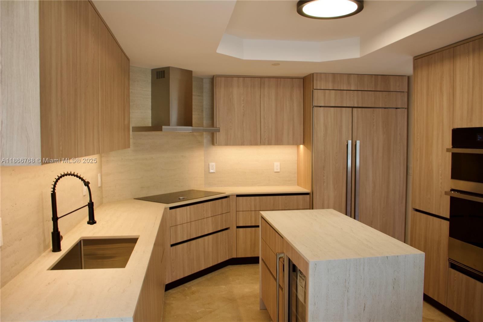 430 Grand Bay Dr 302