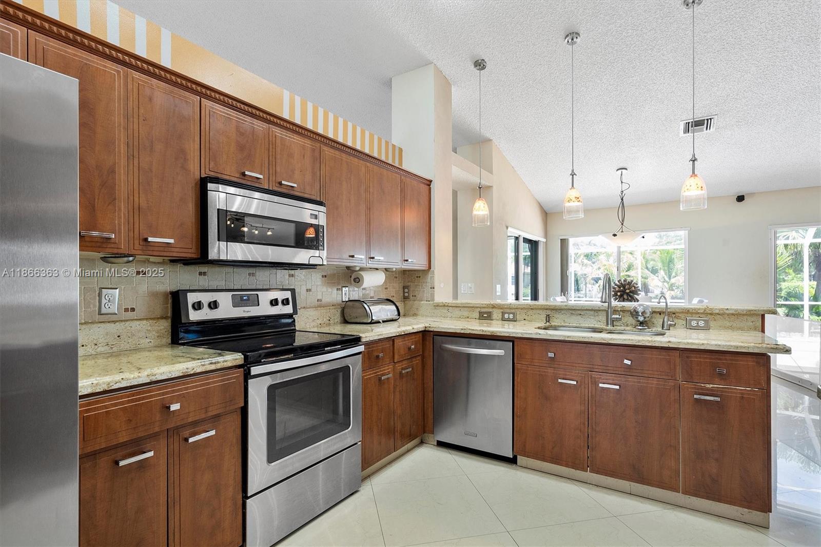 Homes for sale in Coral Springs, FL | 8195 Nw 41St St, Coral Springs, FL 33065 | MLS# A11866363