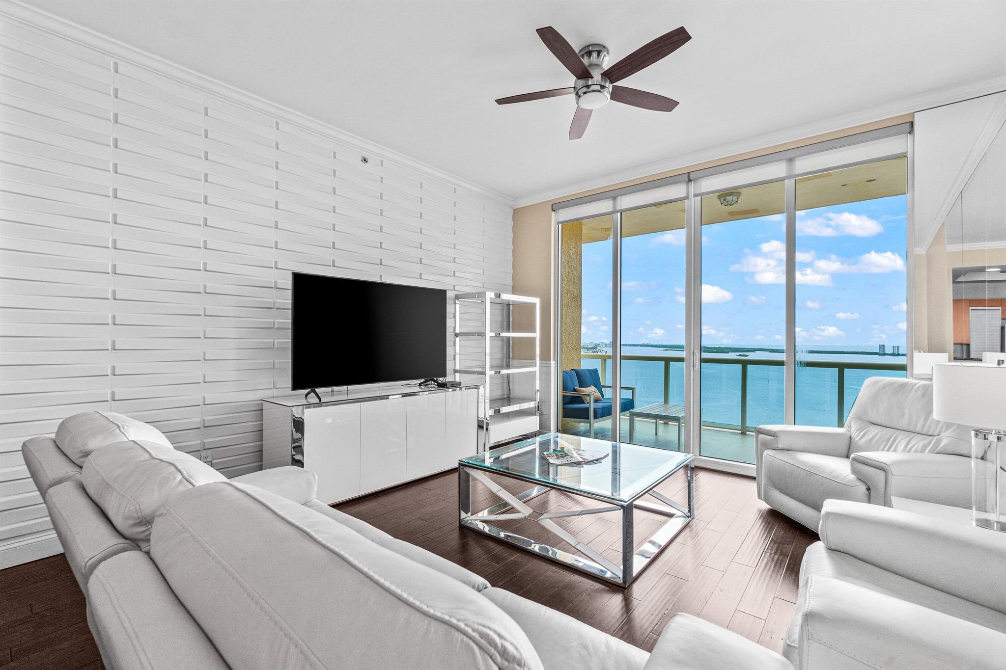 Marina Grande Riviera Bea