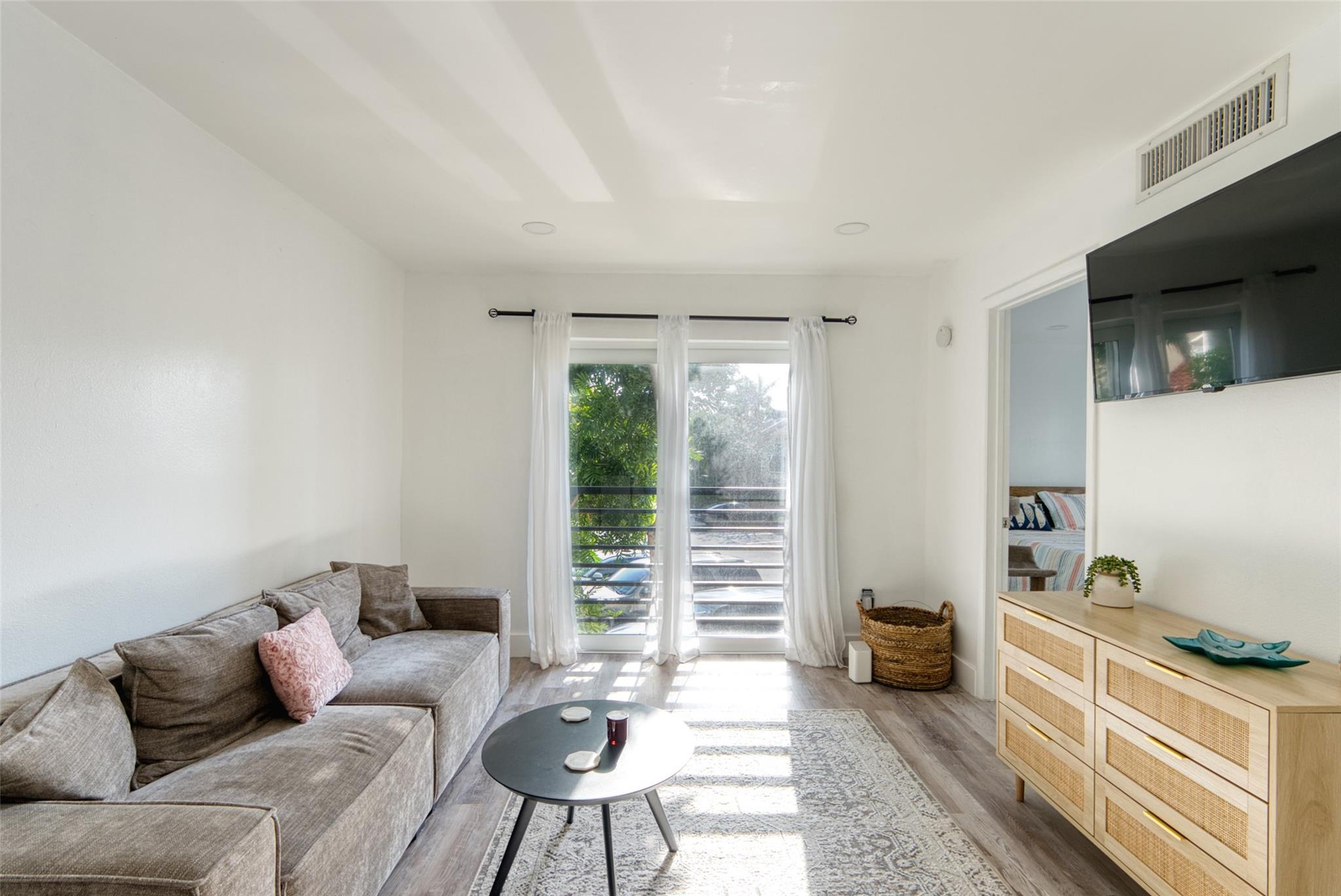 Homes for sale in Oakland Park, FL | 5310 Ne 6th Ave #C14, Oakland Park, FL 33334 | MLS# F10523857