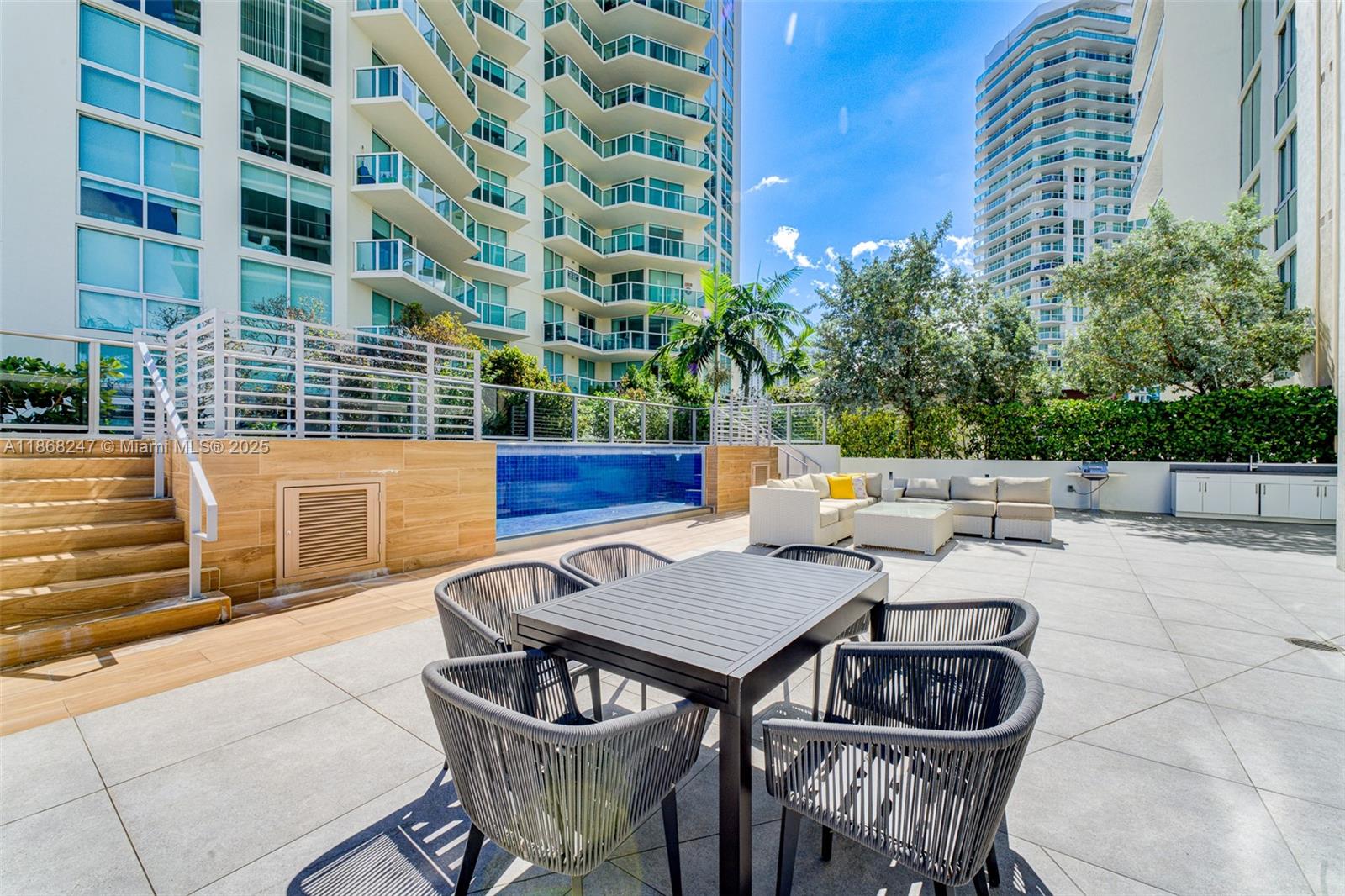Condo for Sale in Sunny Isles Beach, FL
