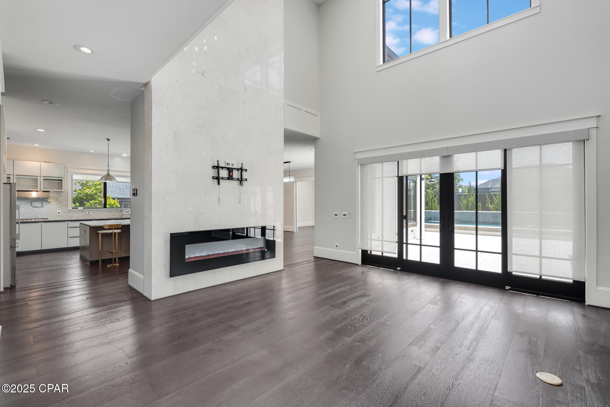 Image 10 For 158 Lake Merial Boulevard