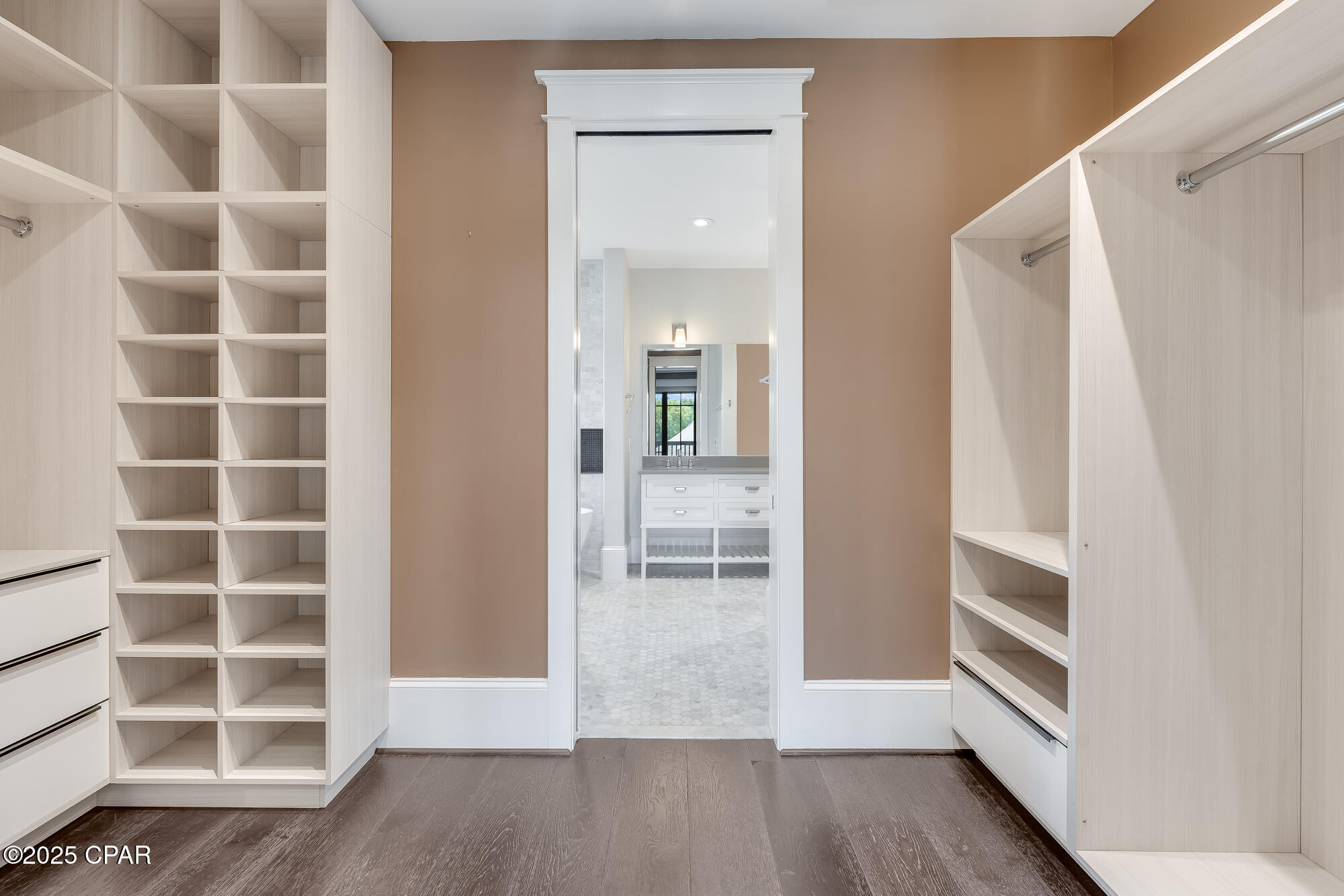 Image 61 For 158 Lake Merial Boulevard