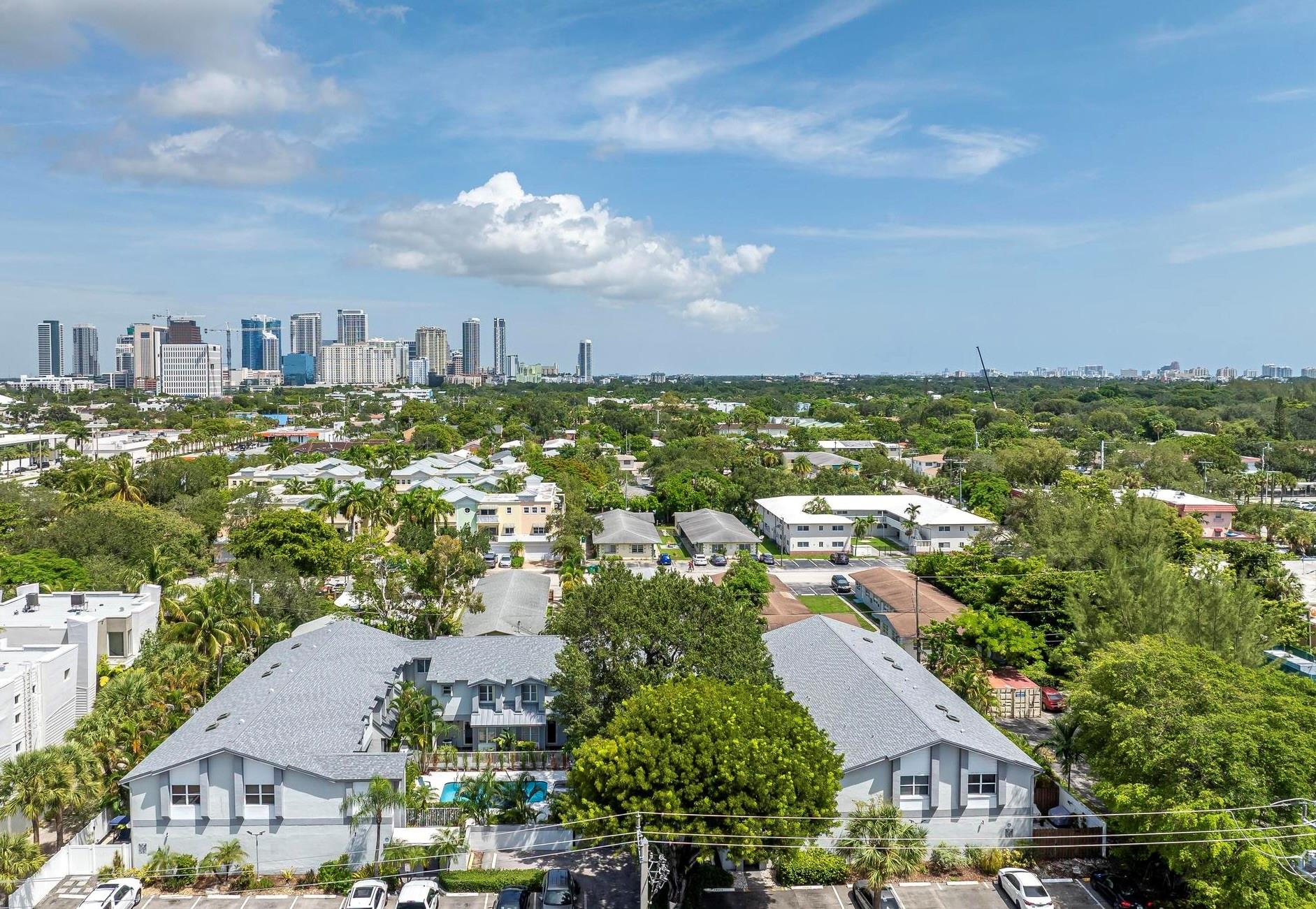 Homes for sale in Fort Lauderdale, FL | 801 Se 16Th Ct #11, Fort Lauderdale, FL 33316 | MLS# F10520175