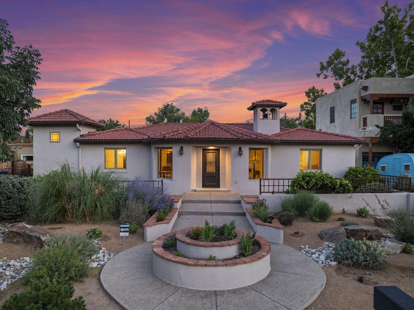 Homes for sale in Albuquerque, NM | 1702 Park Ave Sw, Albuquerque, NM 87104 | MLS# 1090579