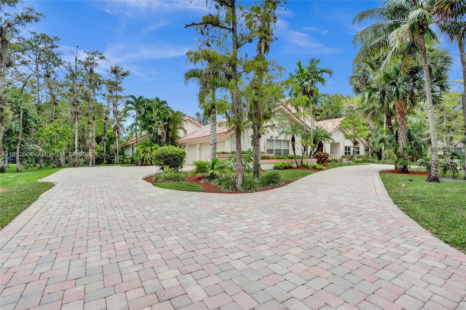 Homes for sale in Coral Springs, FL | 4955 Nw 81St Ave, Coral Springs, FL 33067 | MLS# A11852504