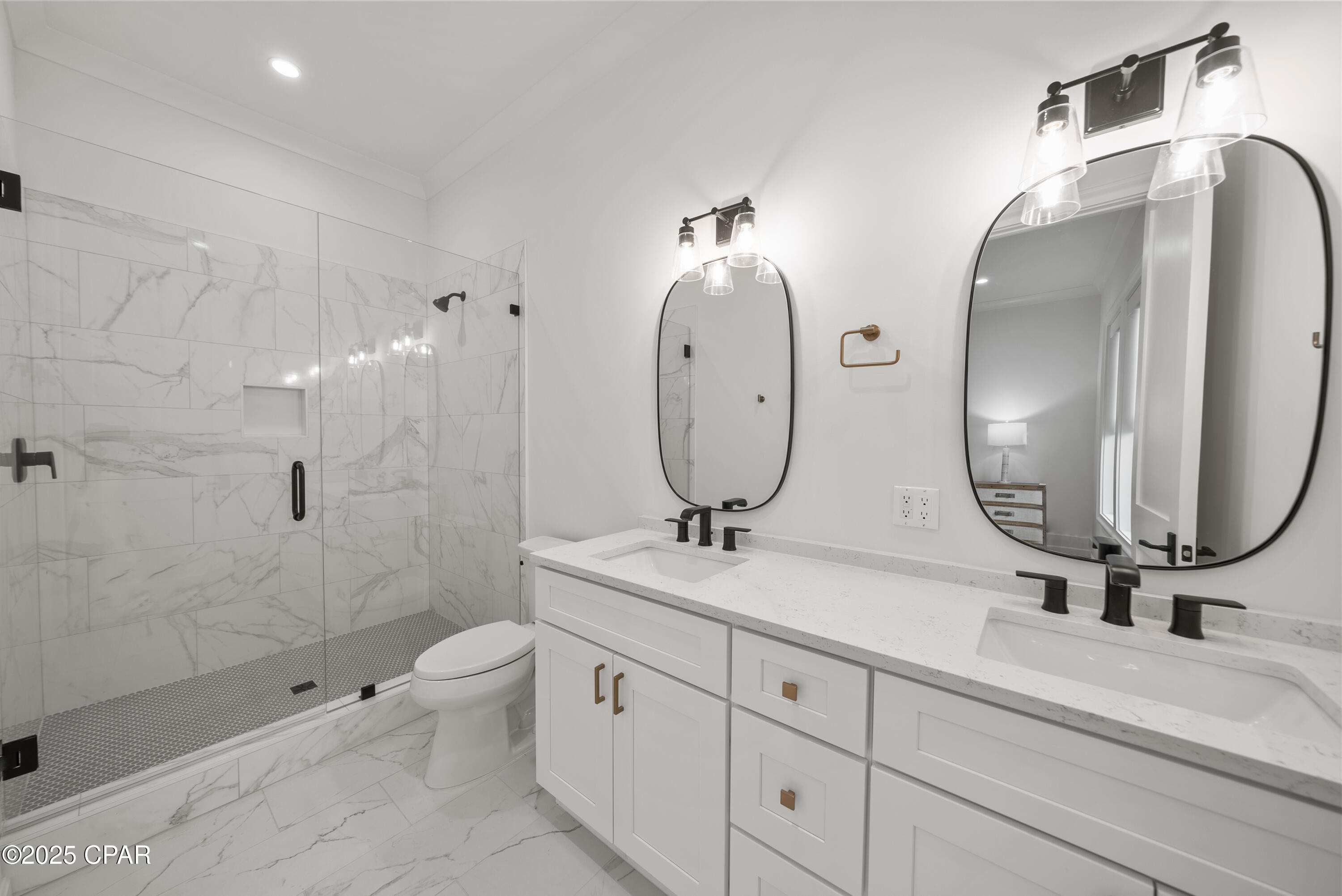 Listing photo id 35 for 4 Jan Court 