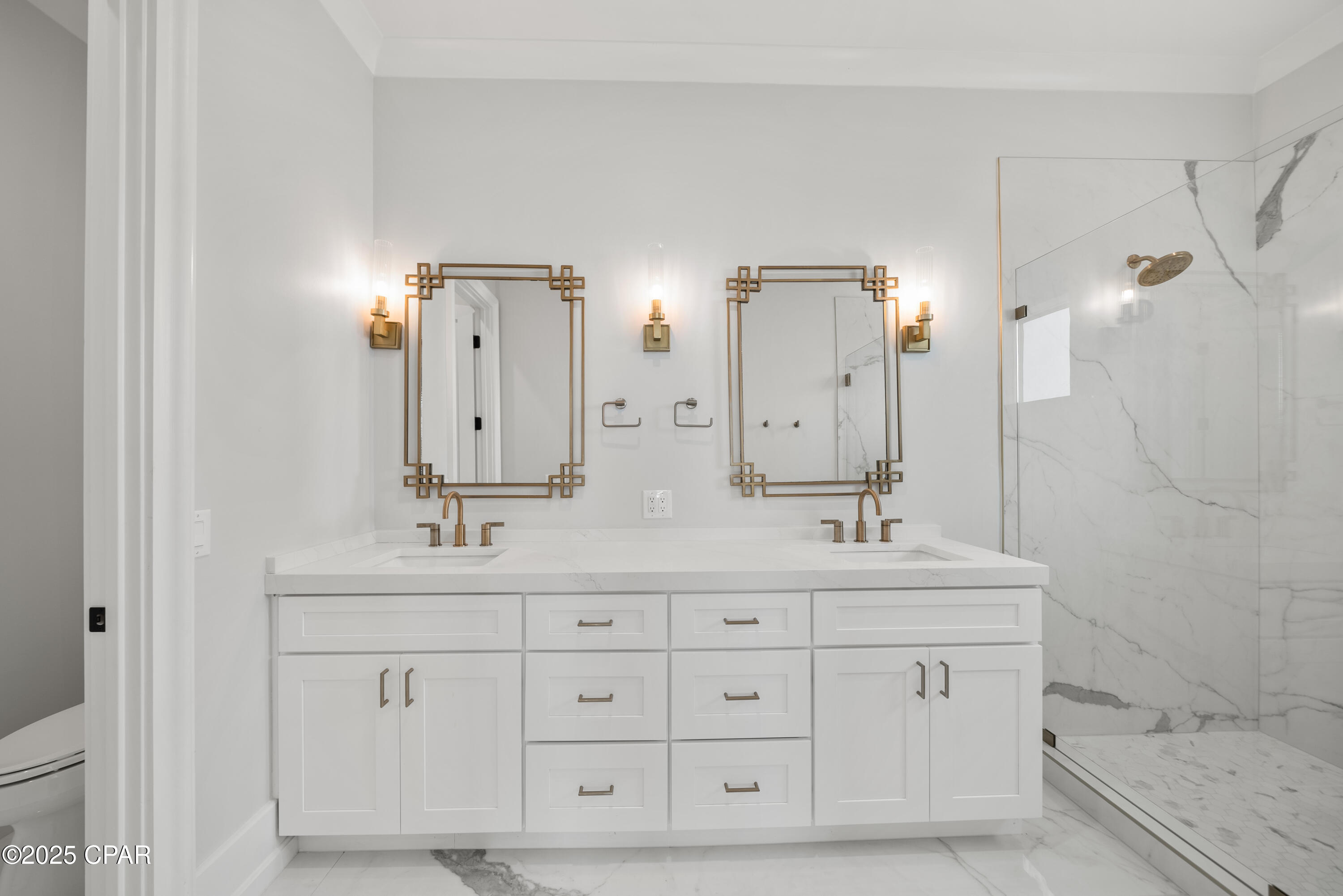 Listing photo id 40 for 4 Jan Court 