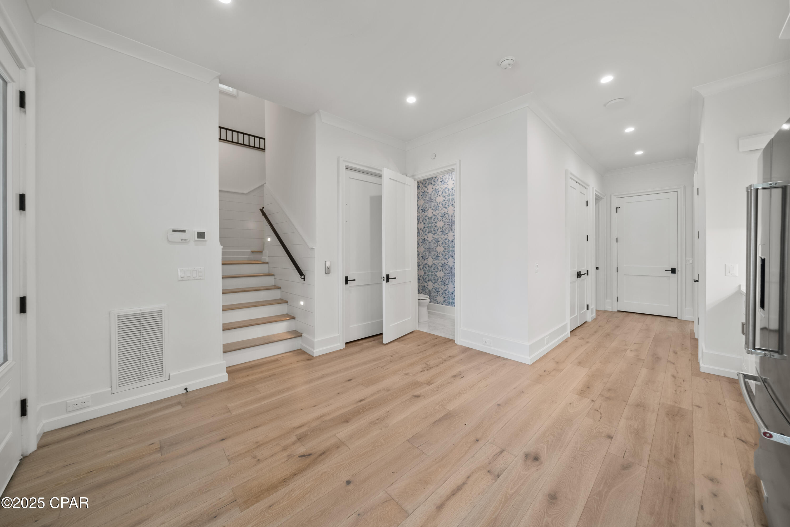 Listing photo id 44 for 4 Jan Court 