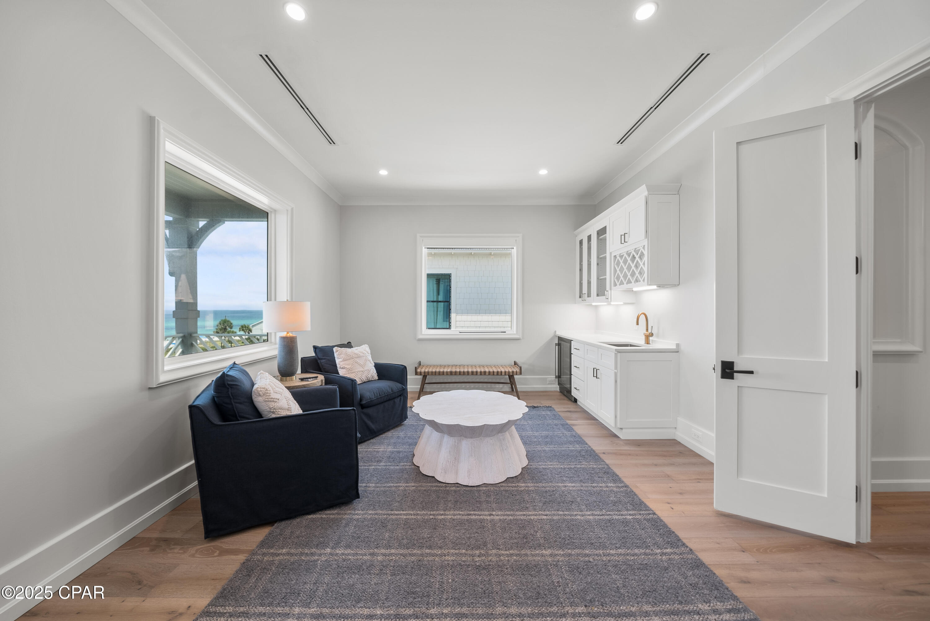 Listing photo id 50 for 4 Jan Court 