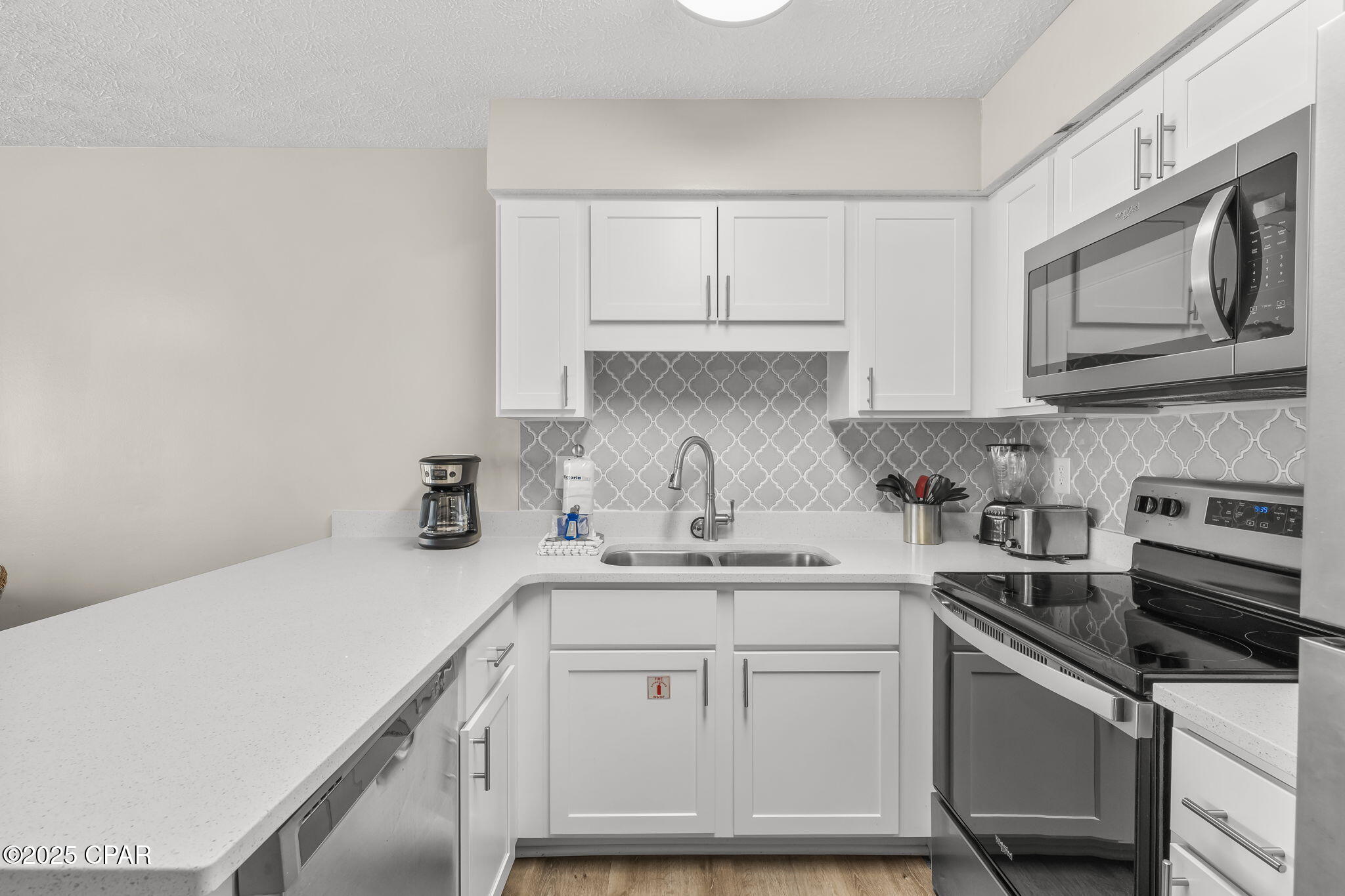 Image 10 For 17670 Front Beach Road H5