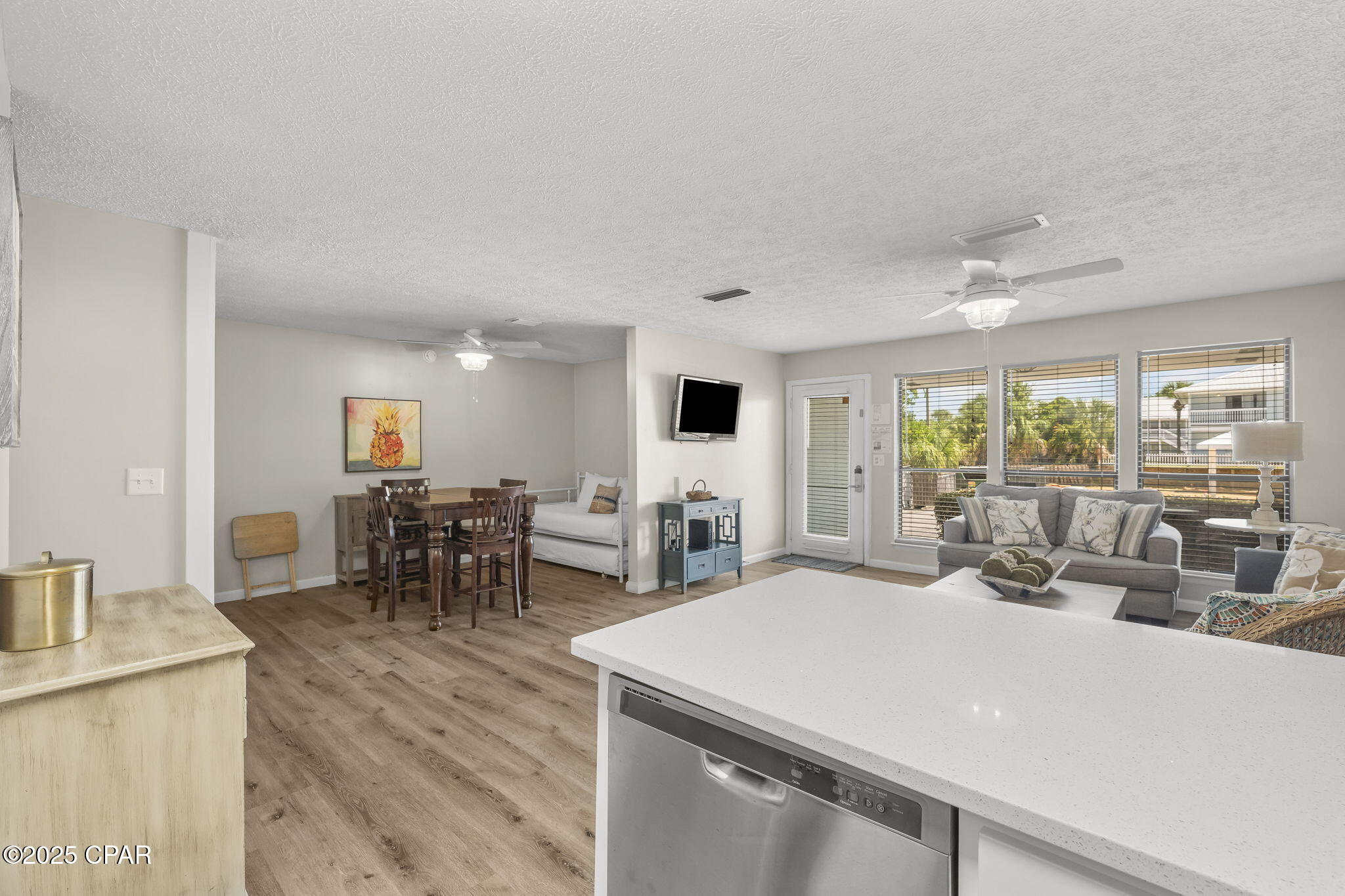 Image 11 For 17670 Front Beach Road H5