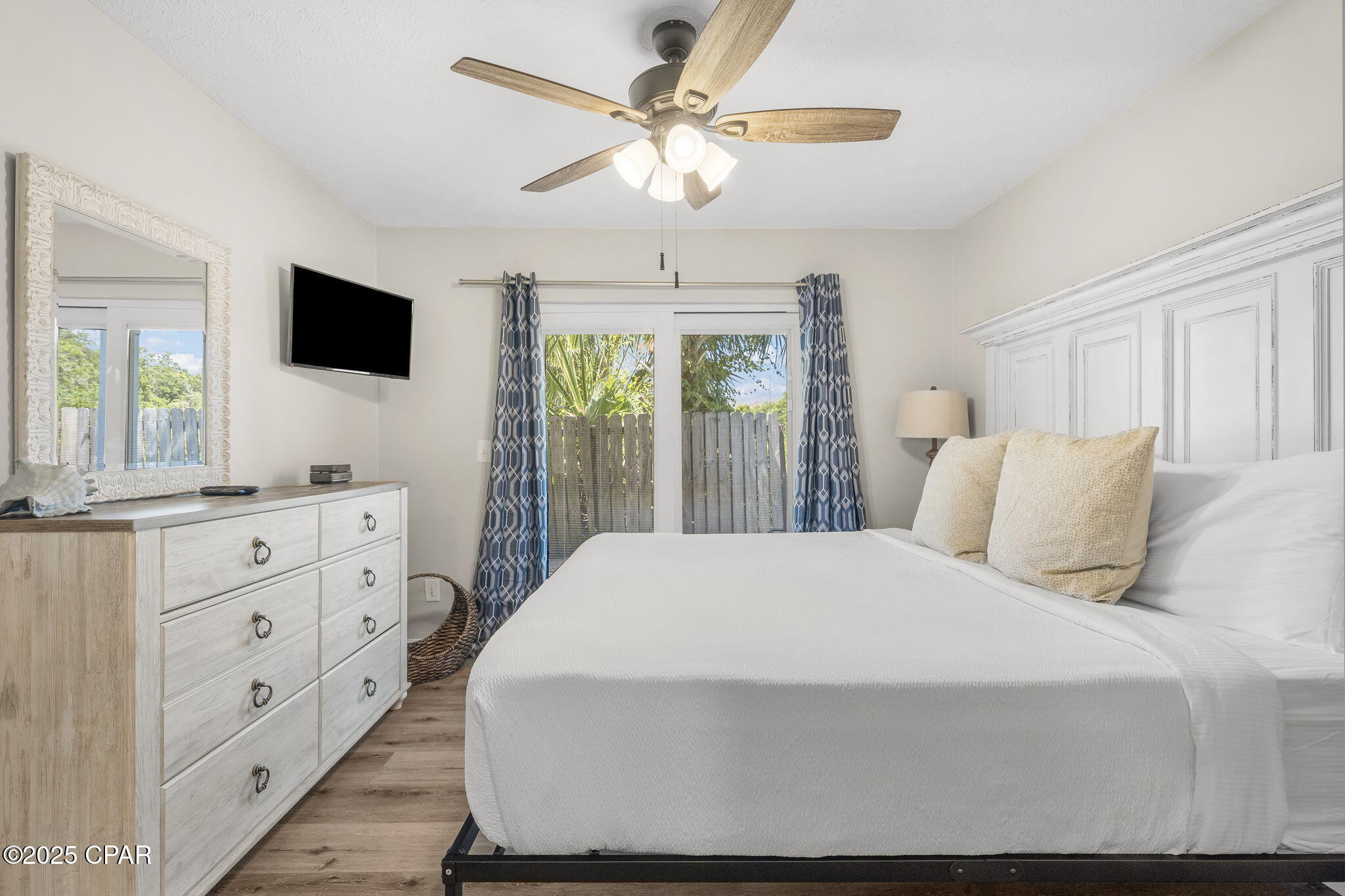 Image 16 For 17670 Front Beach Road H5