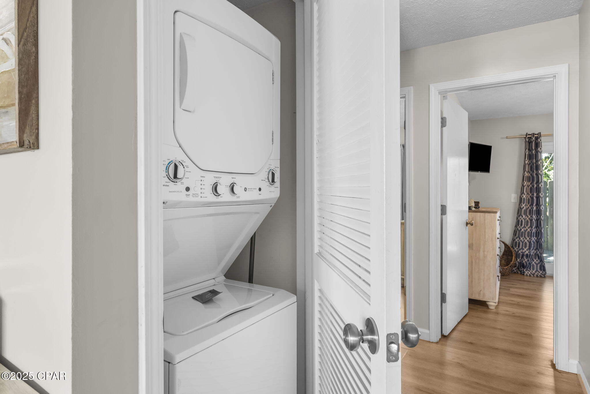 Image 23 For 17670 Front Beach Road H5