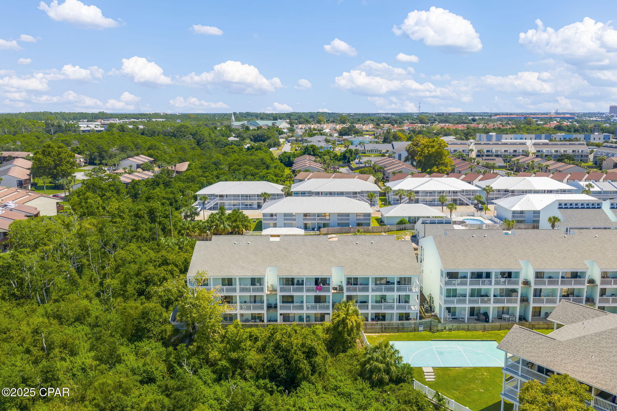 Image 30 For 17670 Front Beach Road H5