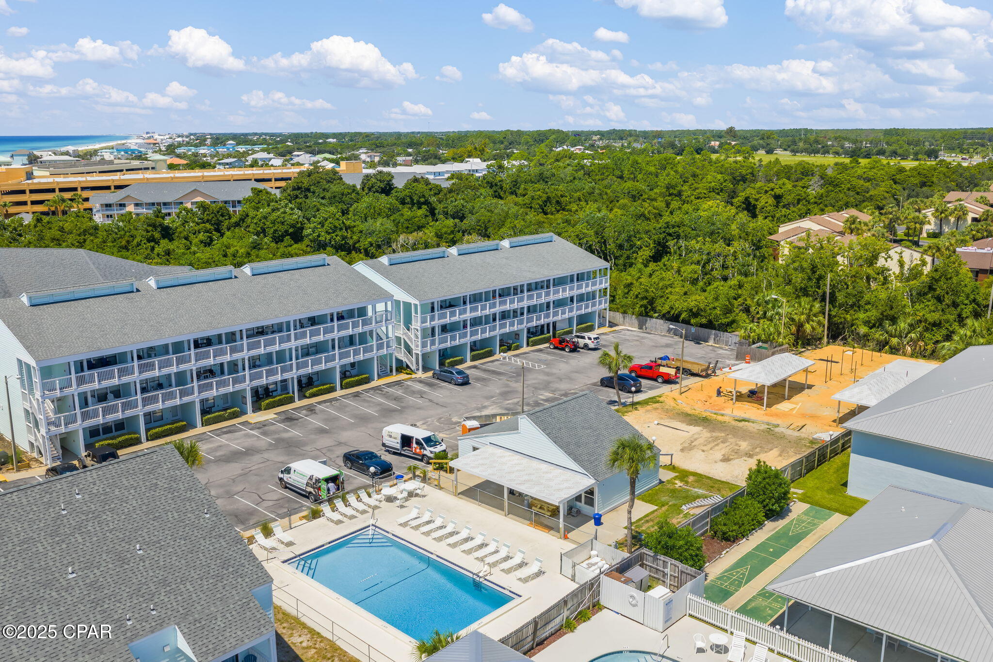 Image 41 For 17670 Front Beach Road H5