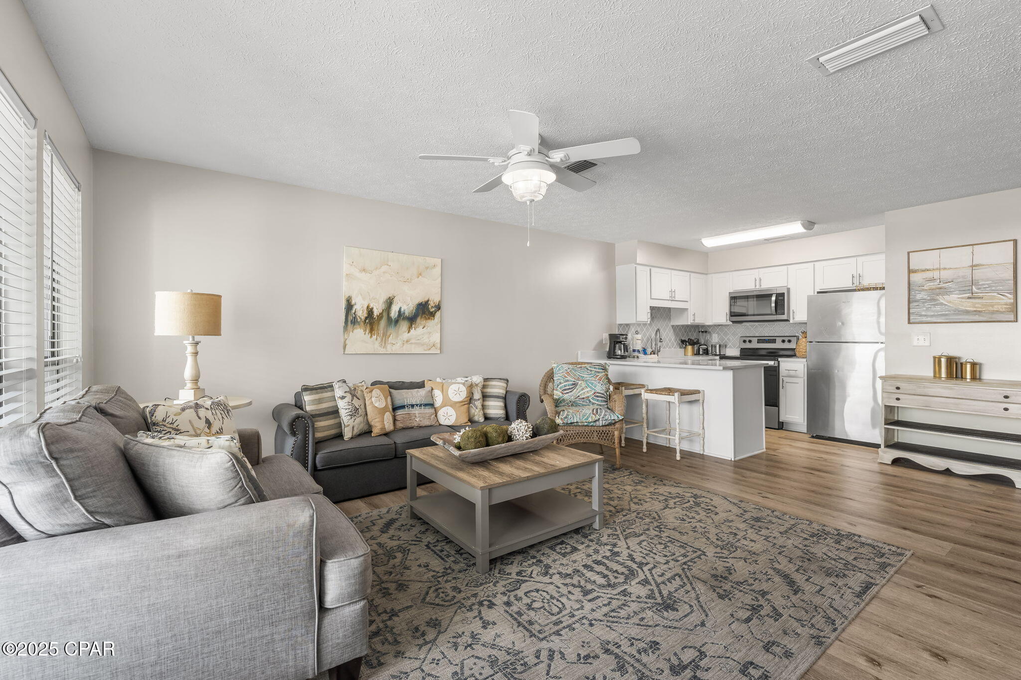 Image 5 For 17670 Front Beach Road H5